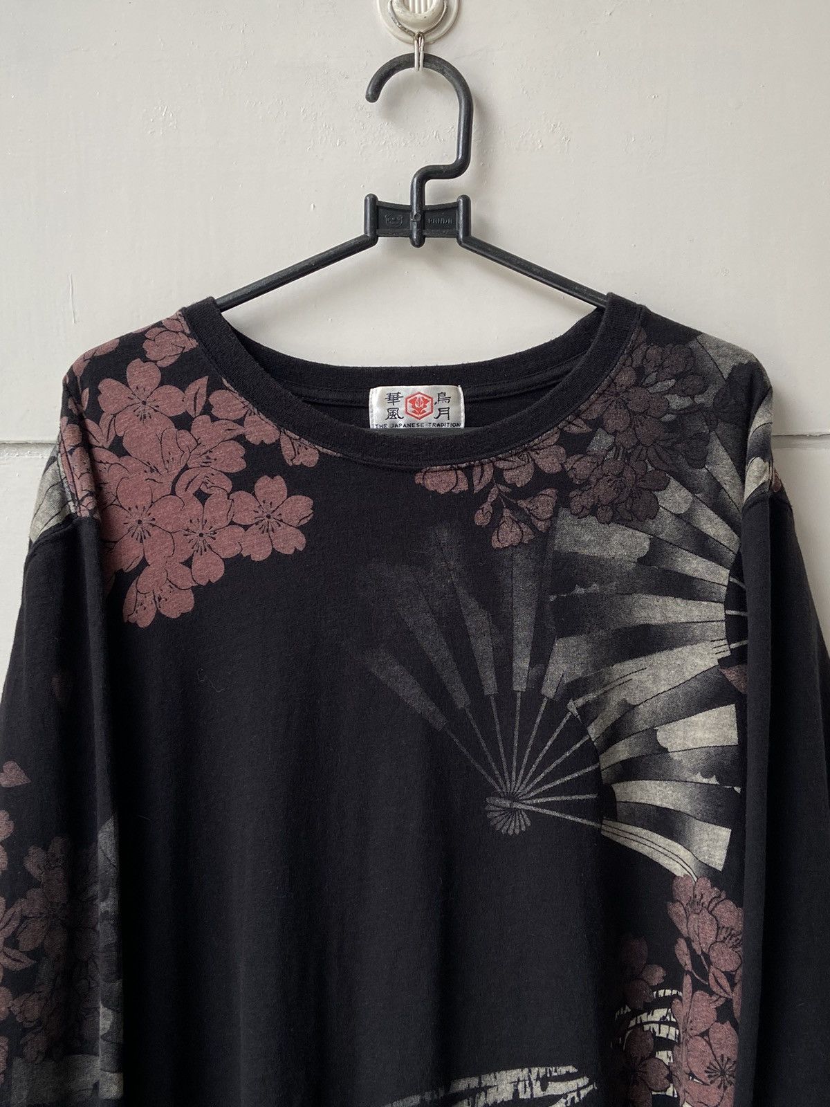 Japanese Brand Japanese Traditional Long Sleeve T-shirt Size US S / EU 44-46 / 1 - 11 Thumbnail