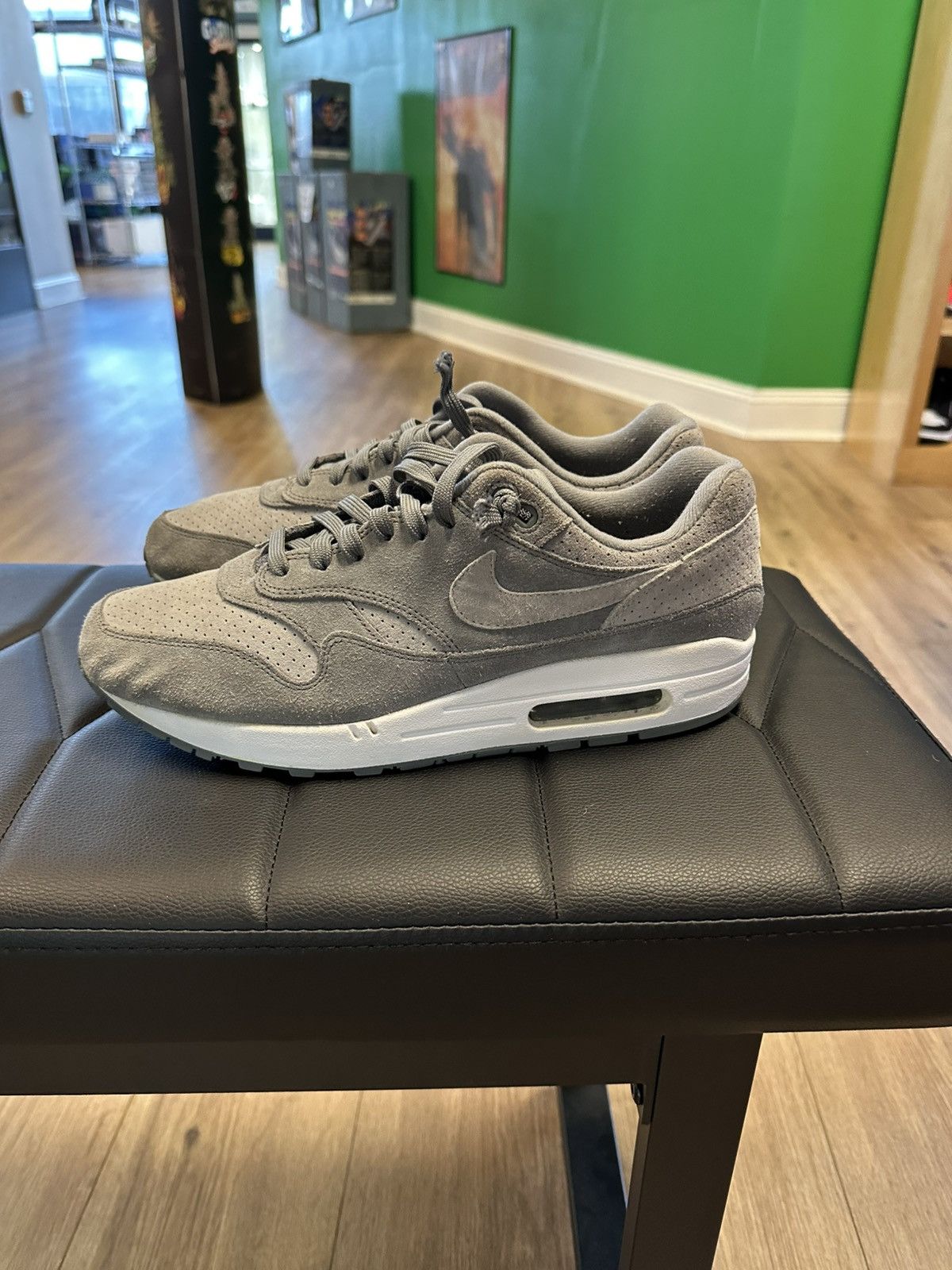 Nike Nike Air Max 1 Size US 9.5 / EU 42-43 - 1 Thumbnail