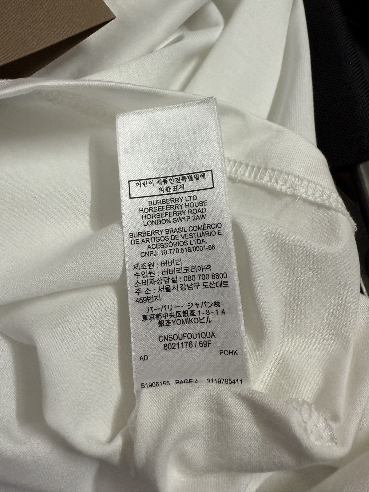 Burberry Burberry london newtg Size US M / EU 48-50 / 2 - 8 Thumbnail