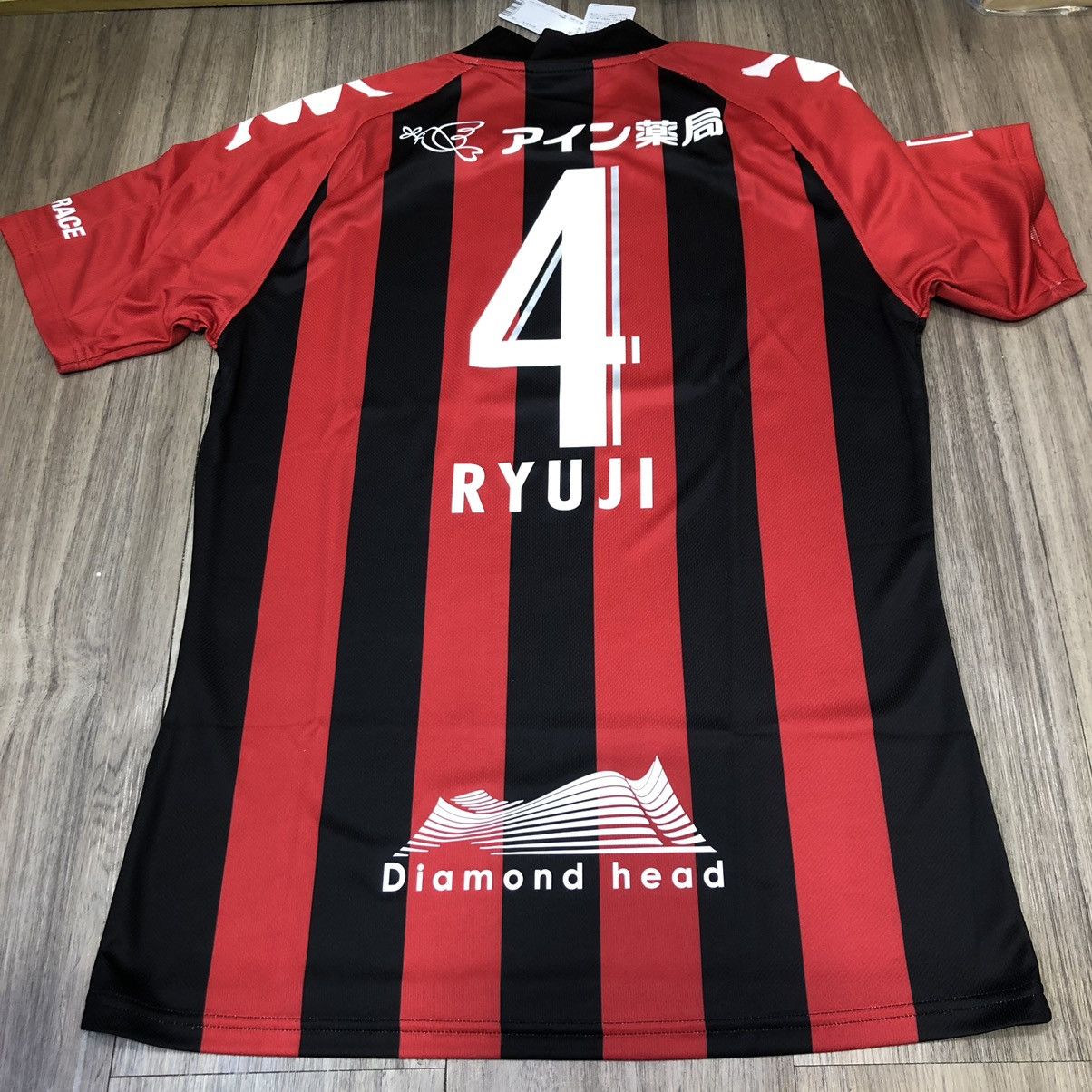 Kappa Consadole sapporo 2019 special jersey #4 Ryuji (Bnwt) Size US M / EU 48-50 / 2 - 2 Thumbnail