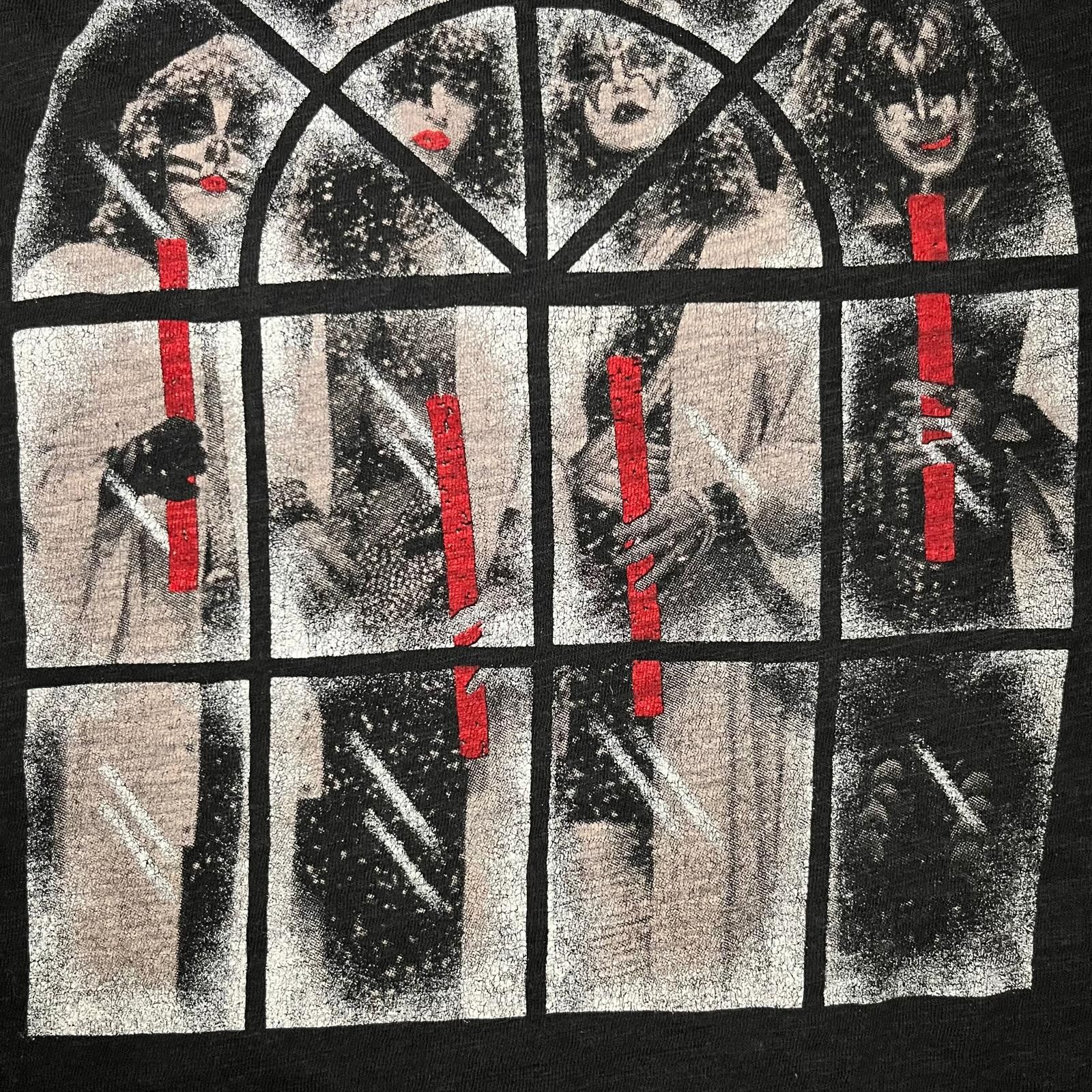 Lucky Brand 🎄 Lucky Brand x KISS “Merry KISSmas” Tee – Size S Size US S / EU 44-46 / 1 - 5 Thumbnail