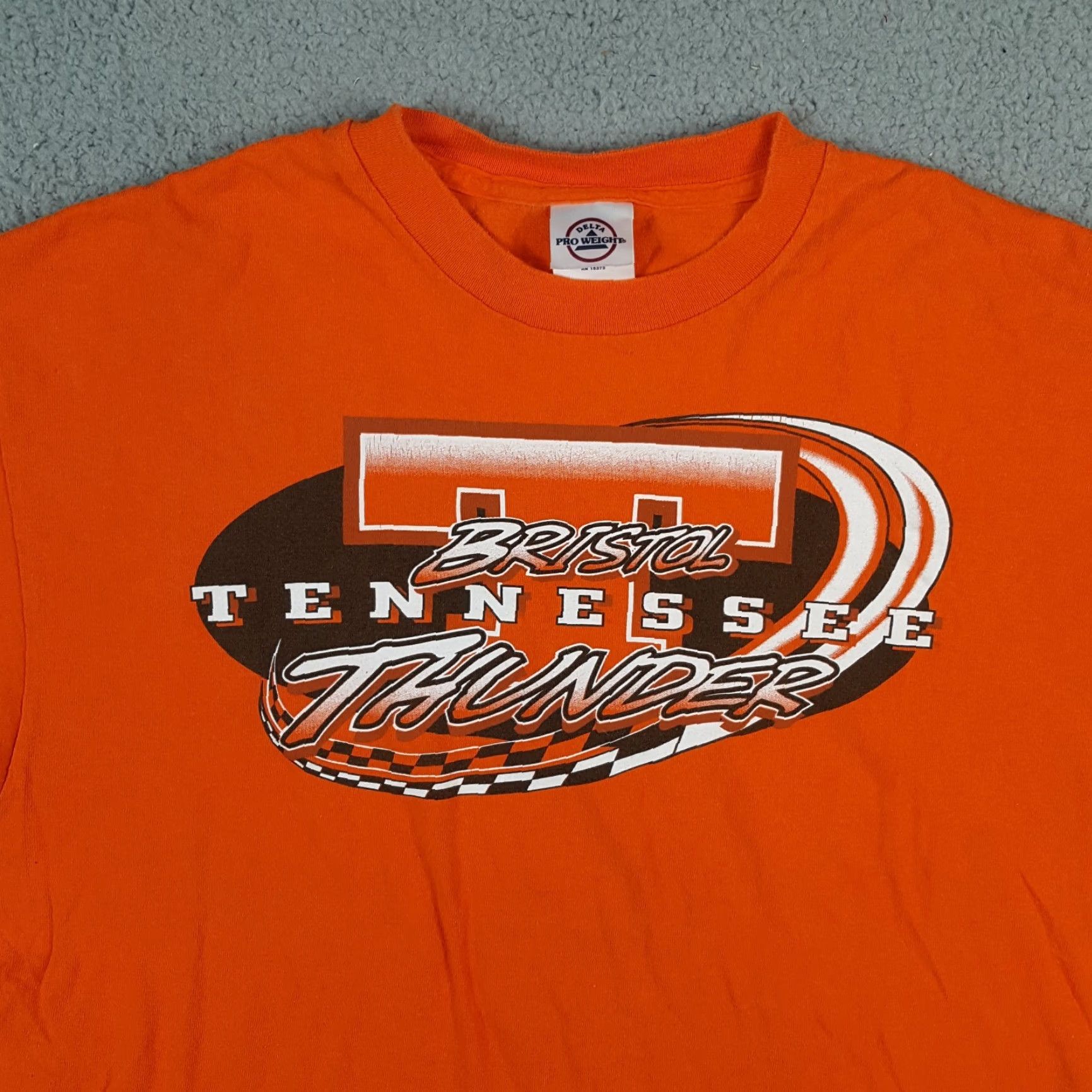 Delta Y2K Tennessee Bristol Thunder Valley NASCAR Men's Size Large Vintage T Shirt Car Size US L / EU 52-54 / 3 - 2 Thumbnail