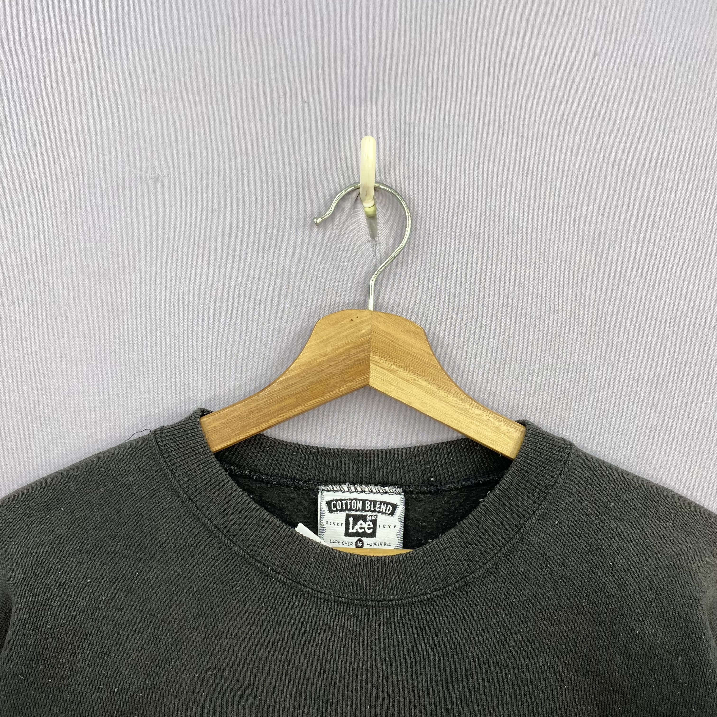 Lee Vintage 90s Lee Sweatshirt Spellout Logo Pullover Jumper USA Size US M / EU 48-50 / 2 - 7 Thumbnail