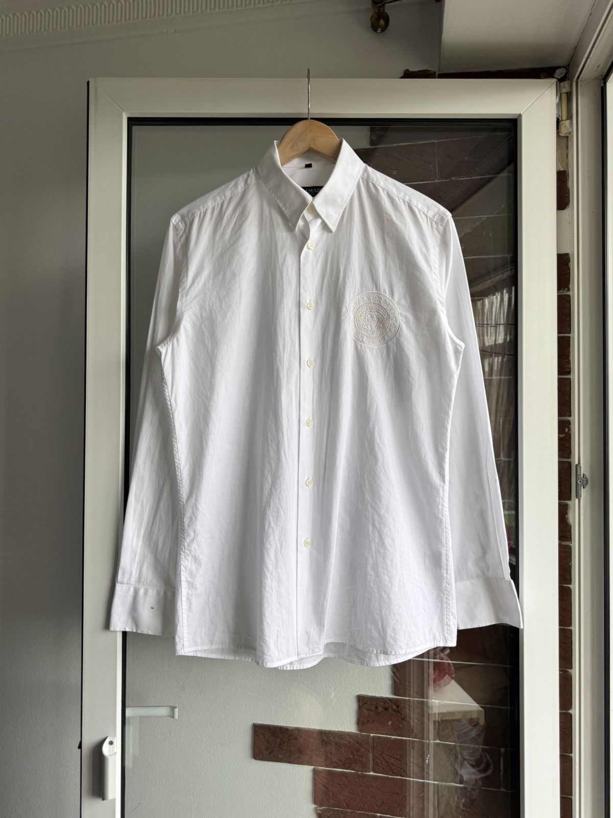 Balmain Balmain Paris Shirt Circle Logo Size US M / EU 48-50 / 2 - 1 Thumbnail