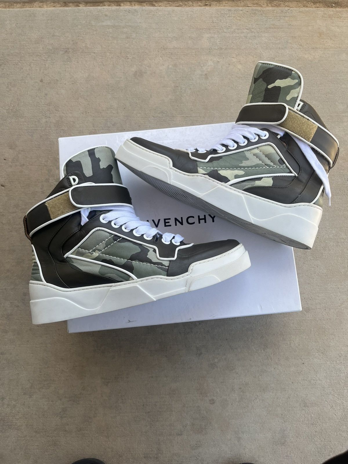 Givenchy Camo Givenchy tysons Size US 12 / EU 45 - 1 Thumbnail