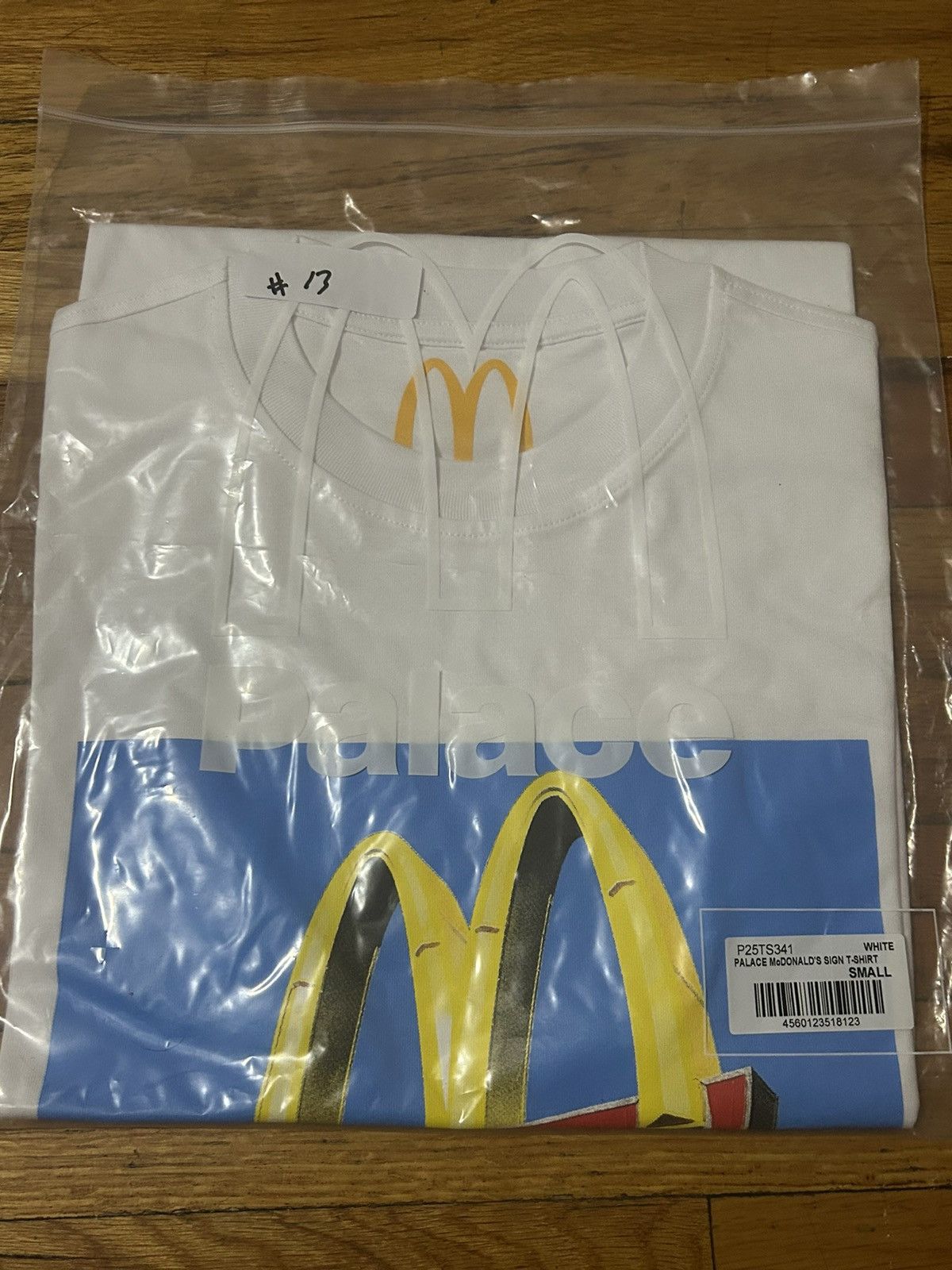 Palace Place McDonald’s sign t-shirt Size US S / EU 44-46 / 1 - 2 Thumbnail