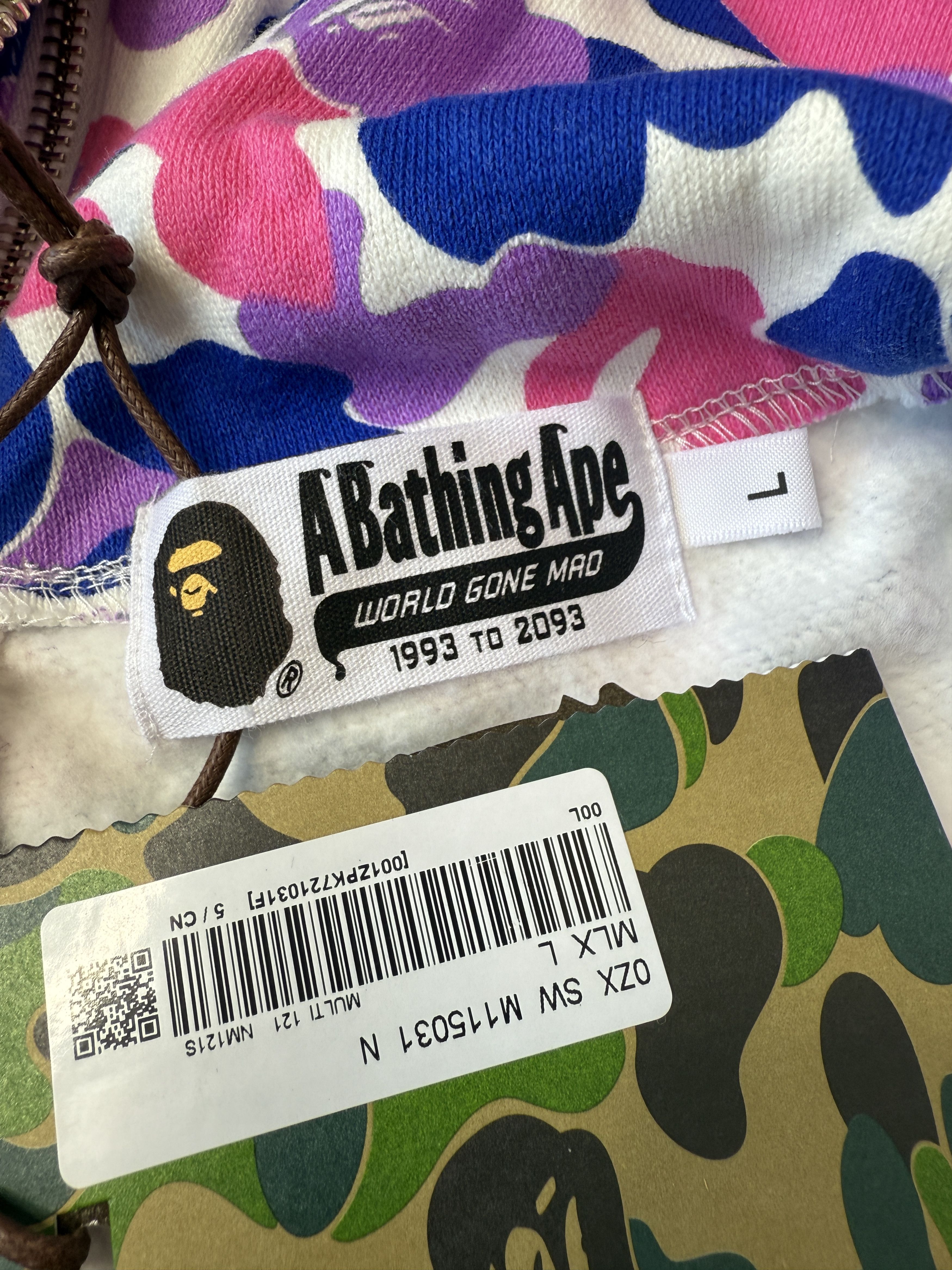 Bape BAPE GUANGZHOU SEPARATE SHARK FULL ZIP HOODIE Size US L / EU 52-54 / 3 - 13 Thumbnail