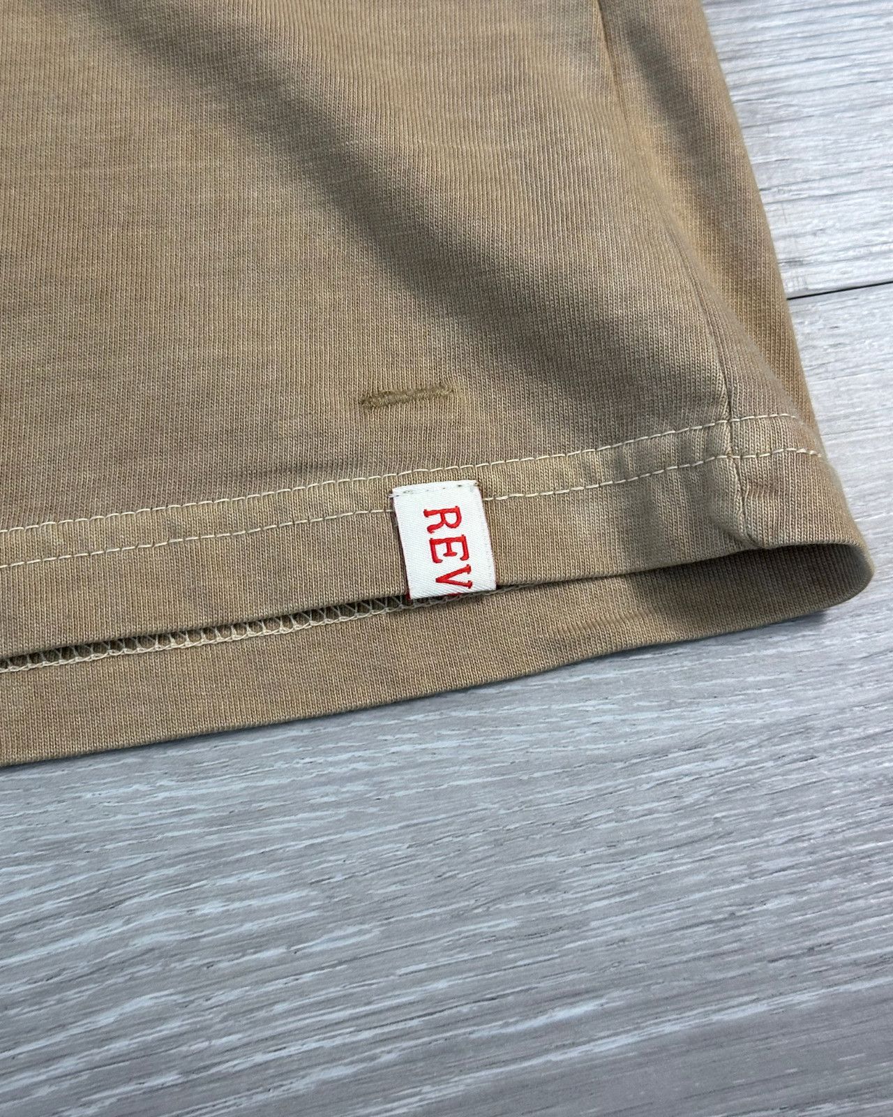 Other Sample NWT Revolution of 1995 Embroidered Logo T-Shirt Large Size US L / EU 52-54 / 3 - 4 Thumbnail