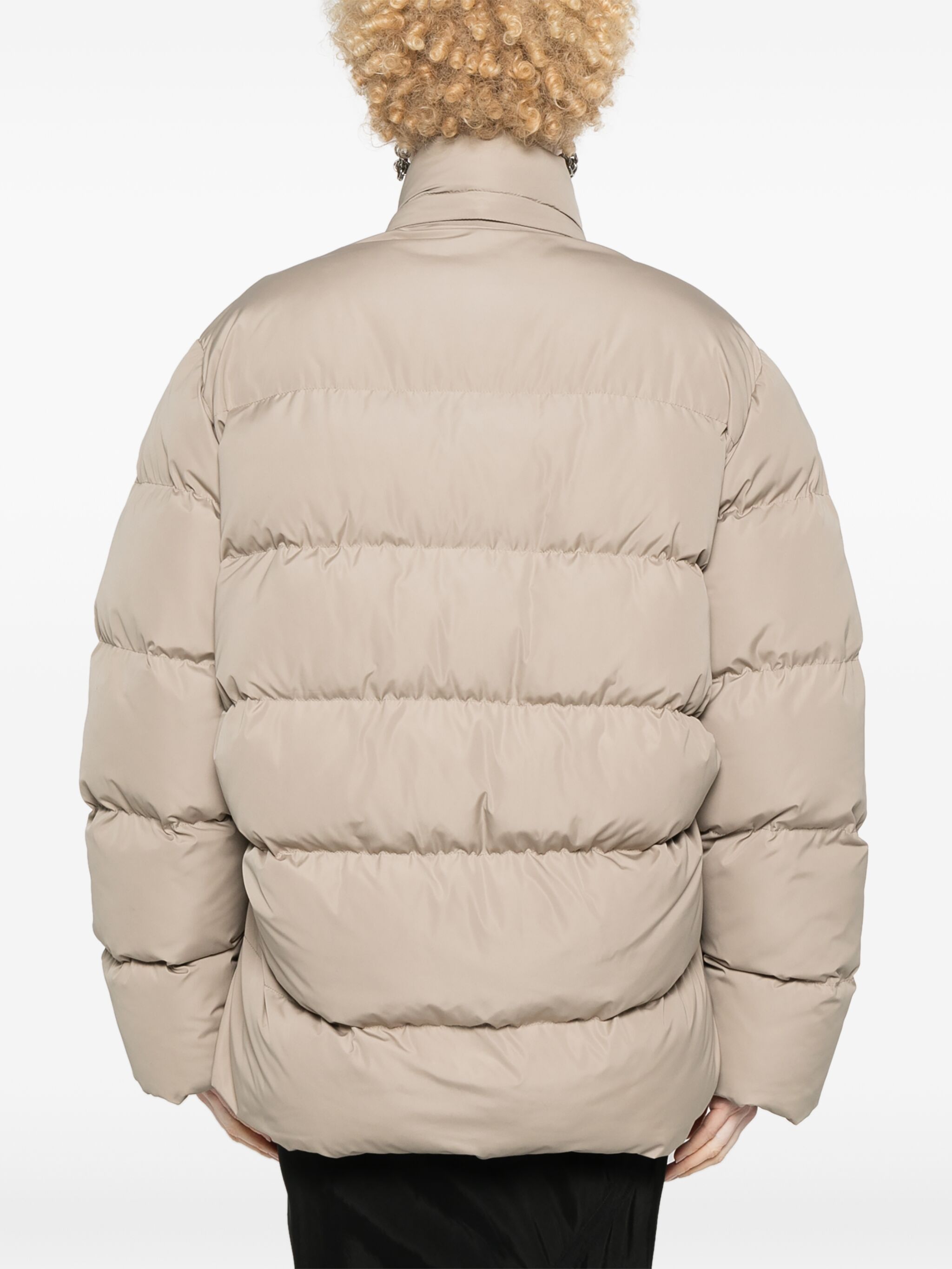 Balenciaga o1bcso1str1124 C-Shape Puffer Jacket in Beige Size XS / US 0-2 / IT 36-38 - 4 Thumbnail