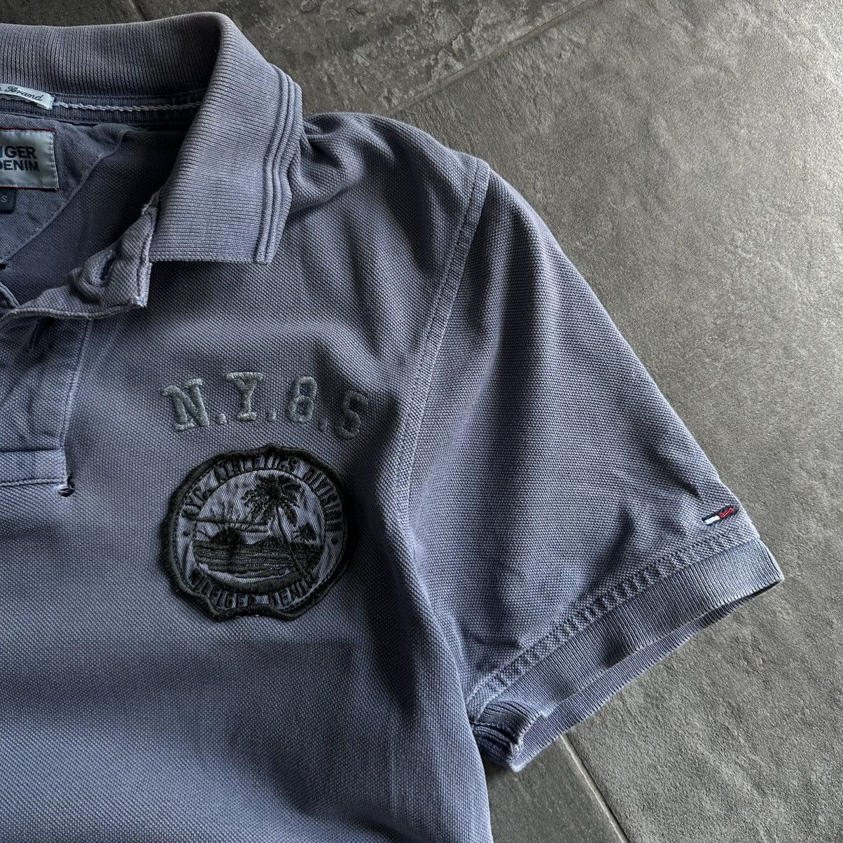 Tommy Hilfiger × Vintage Vintage Tommy Hilfiger Polo Distressed T-shirts Old Money Size US S / EU 44-46 / 1 - 4 Thumbnail