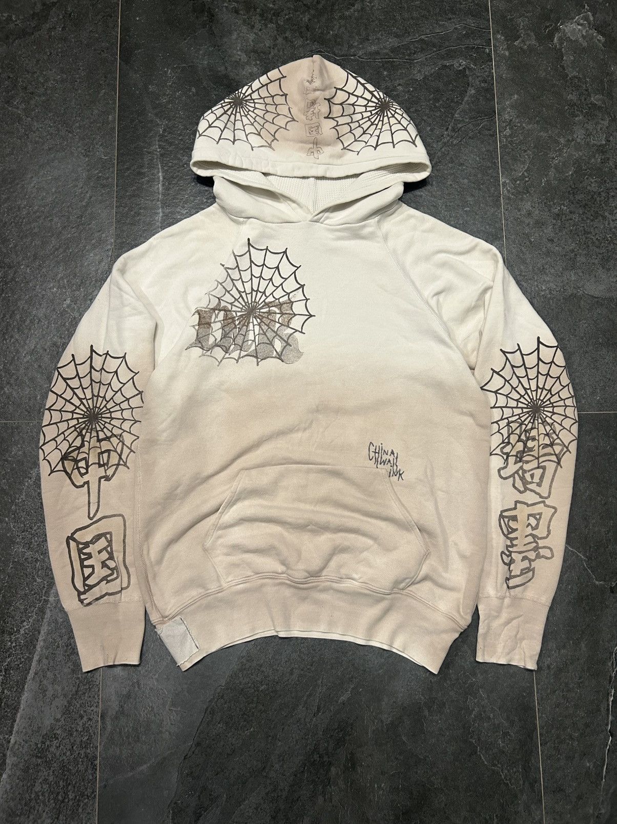 The Great China Wall The Great China Wall Ink Spider Webs Rare Hoodie Beige/White Size US M / EU 48-50 / 2 - 1 Thumbnail