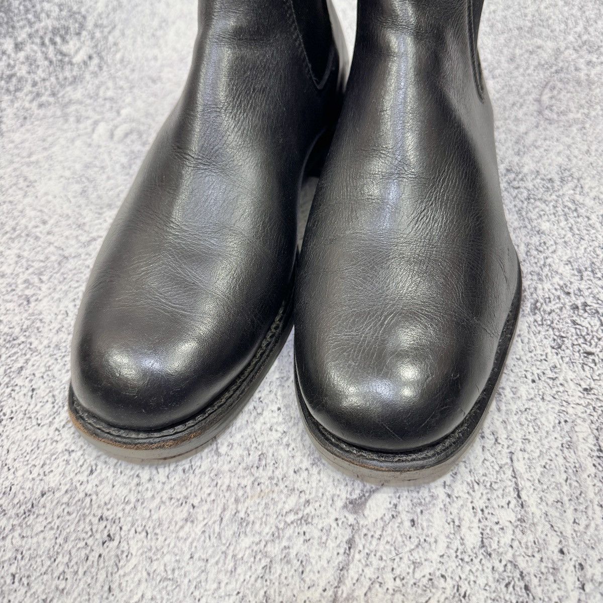 R.M. Williams R.M. Williams Mens Classic Black Leather Chelsea Boots US11 Size US 11 / EU 44 - 7 Thumbnail
