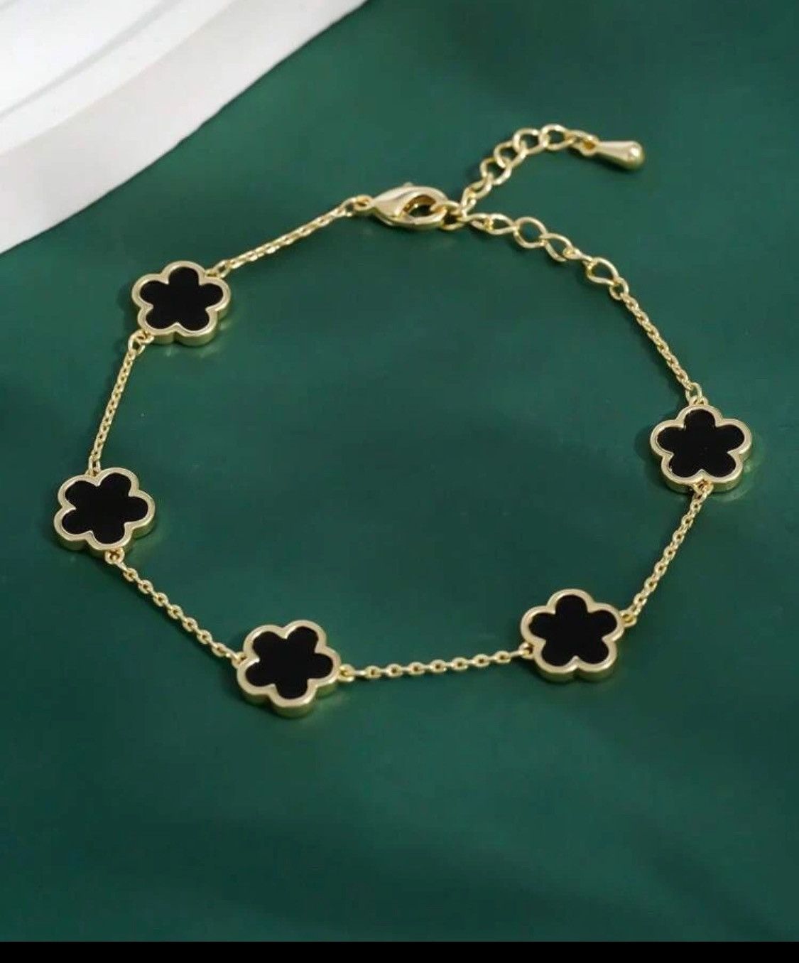 Vintage Clover trending braclet Size ONE SIZE - 1 Thumbnail