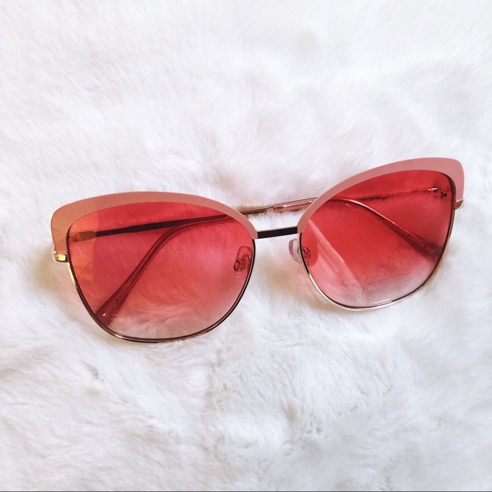 Other Robbie Pink Full Rim Retro Cat Eye Sunglasses Size ONE SIZE - 1 Thumbnail