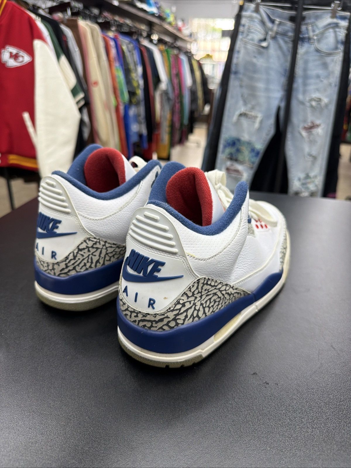Jordan Brand Nike Air Jordan 3 Retro True Blue White Blue Red 2016 9.5 Size US 10 / EU 43 - 24 Thumbnail