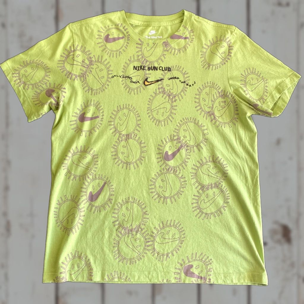 Nike Nike T Shirt M Sun Club All Over Print Smiley Face Only Good Days Under The Rays Men Green Cotton Logo Graphic Print The Nike Tee Vintage No Regular Size US M / EU 48-50 / 2 - 1 Thumbnail