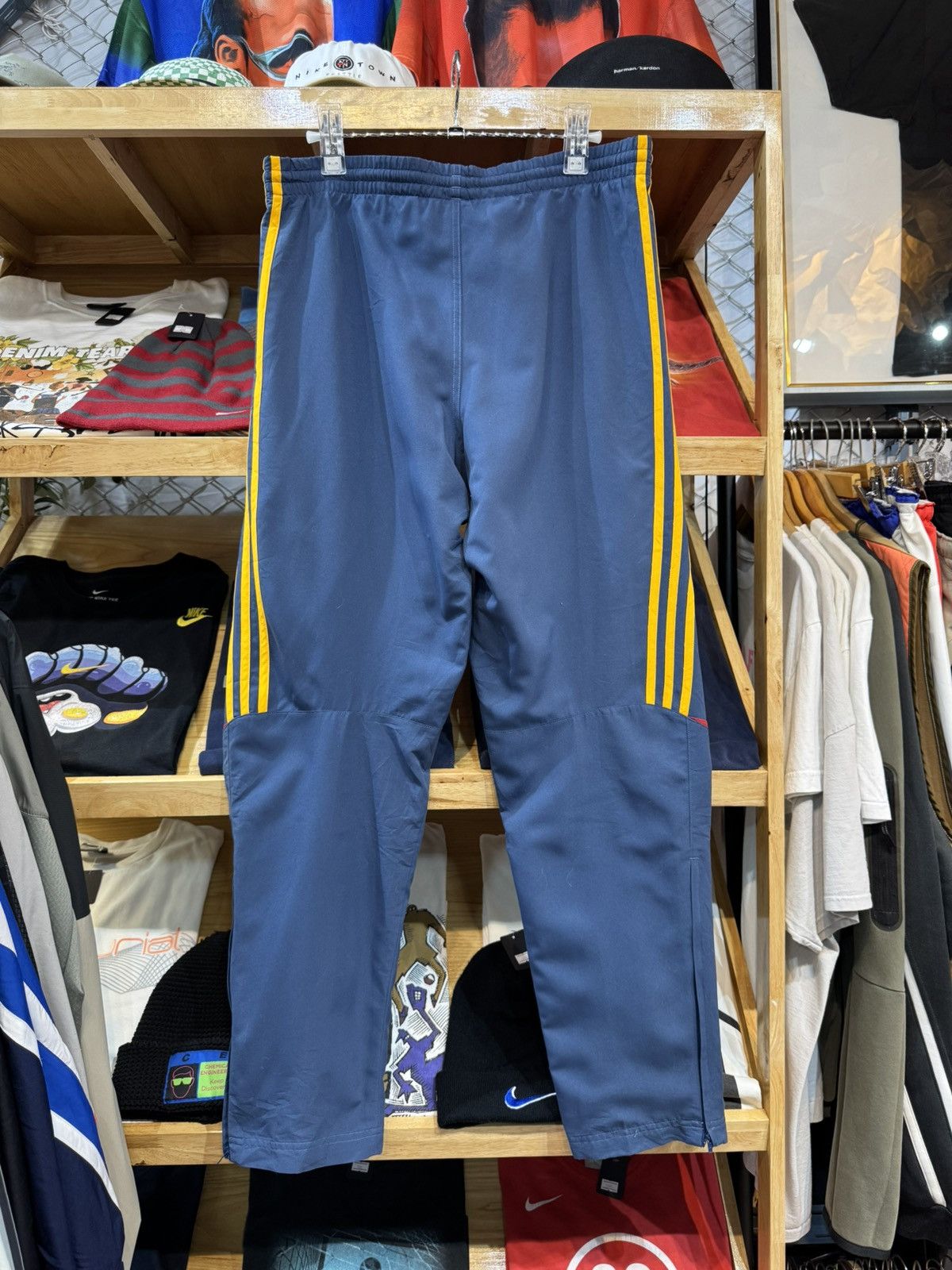 Adidas Vintage Spain 🇪🇸 2005-06 Adidas Track Pants Size US 34 / EU 50 - 2 Thumbnail