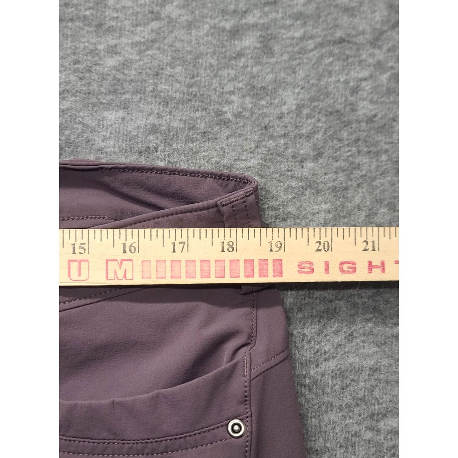 Vintage Duluth Trading Pants Womens 18x31 Flexpedition Regular Fit Bootcut Stretch Plum Size 40" / US 18 - 4 Thumbnail