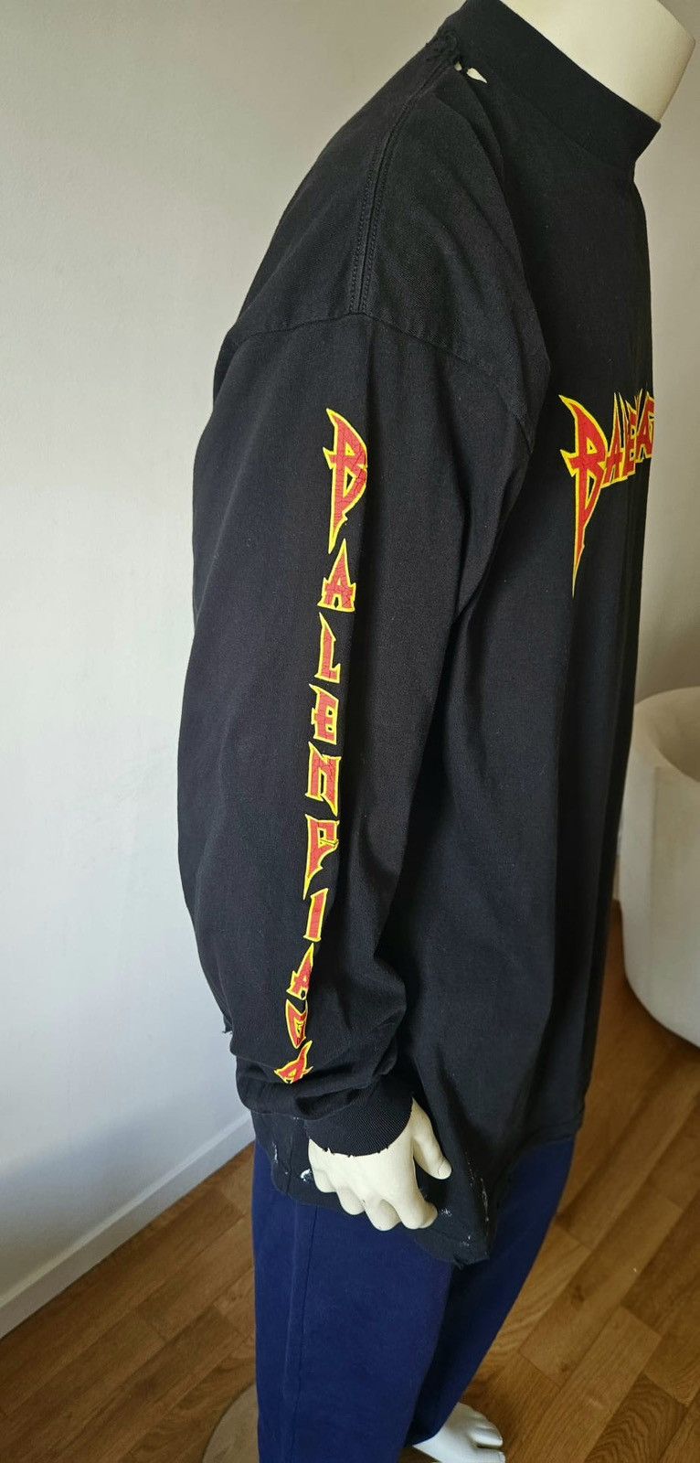 Balenciaga T-shirt Balenciaga noir Rock and Roll Size US L / EU 52-54 / 3 - 4 Thumbnail