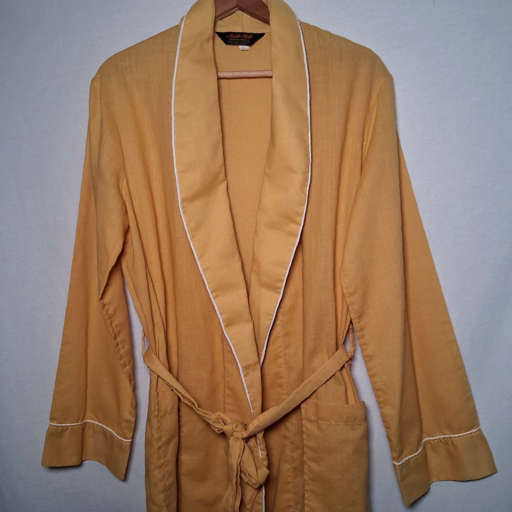 Vintage VINTAGE Aristo Robe Men M 1970s Mustard Yellow Perma Press Grandpa Robe Long Sleeve Polyester Cotton Blend 41" Size ONE SIZE - 5 Thumbnail