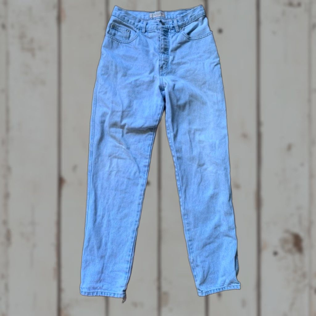 Guess **Vintage Guess Blue Ankle Jeans Size 30 Regular** Vintage Guess Blue Ankle Jeans Size 30 Regular User: Vintage Guess Blue Ankle Jeans Size 30 Regular Size 30" / US 8 / IT 44 - 1 Thumbnail