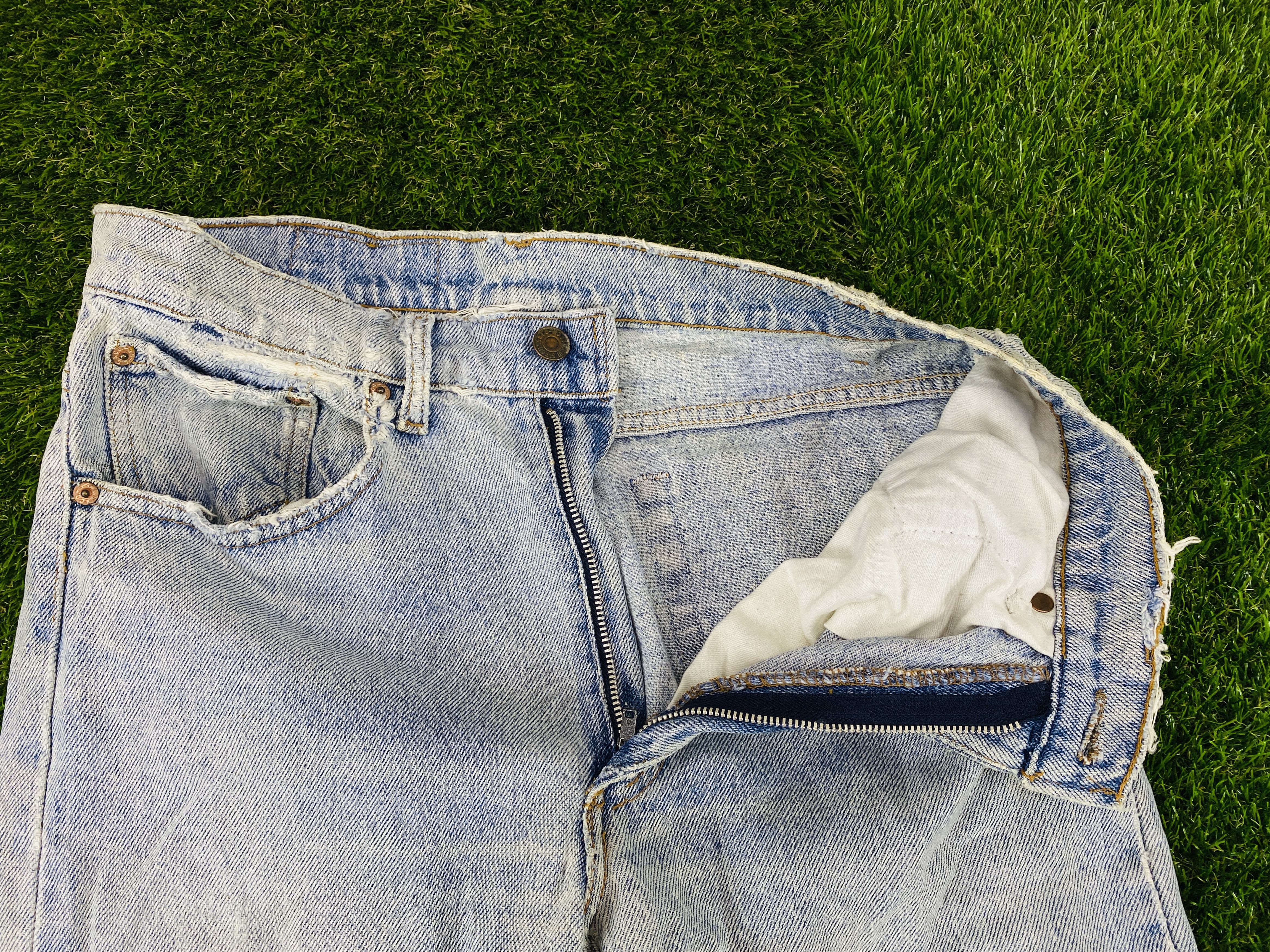 Levi's Levi's Jeans Vintage (P027) Size US 31 - 6 Thumbnail