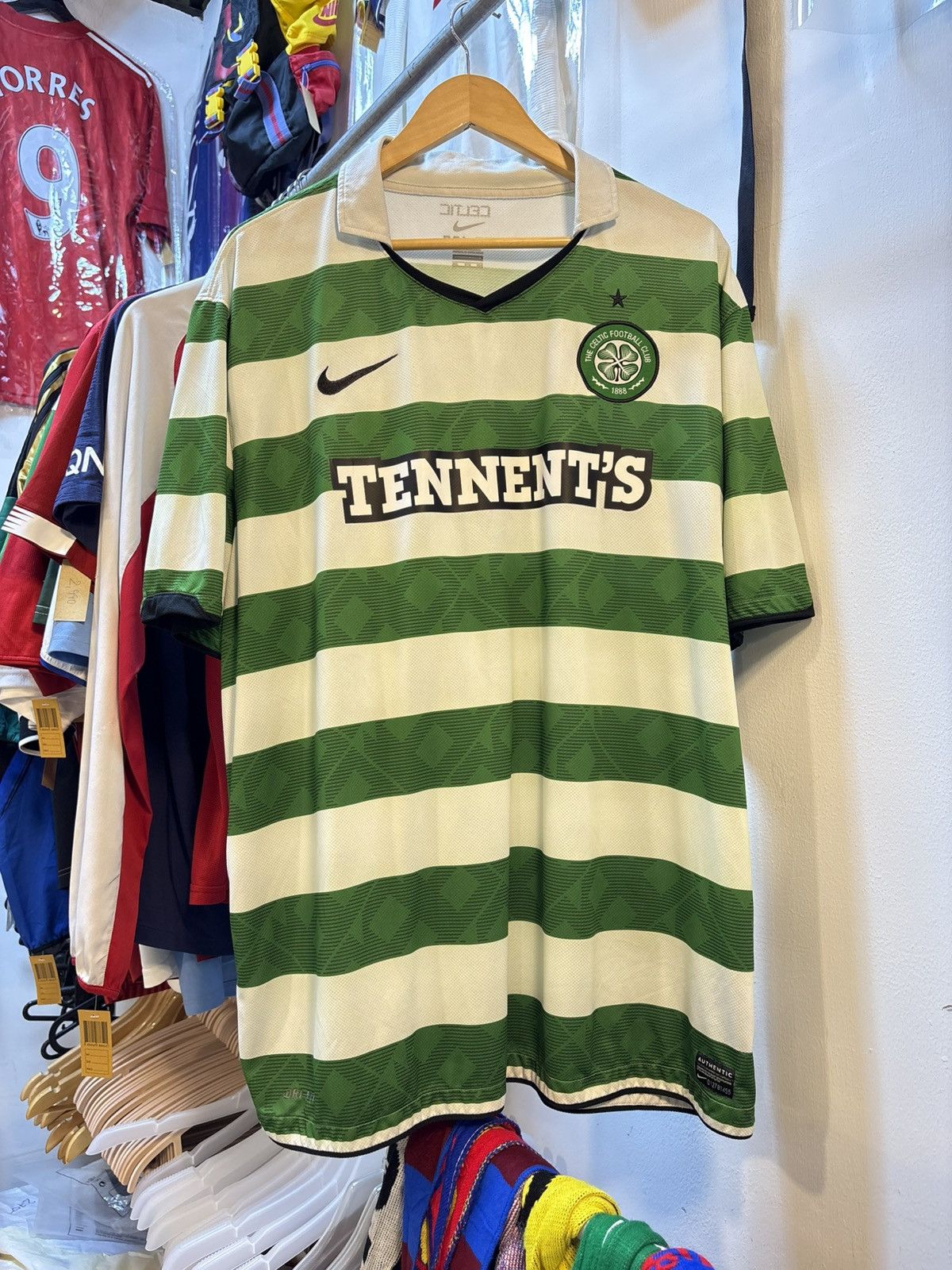 Nike 2010-2012 Celtic Home Kit Size US XXL / EU 58 / 5 - 1 Thumbnail