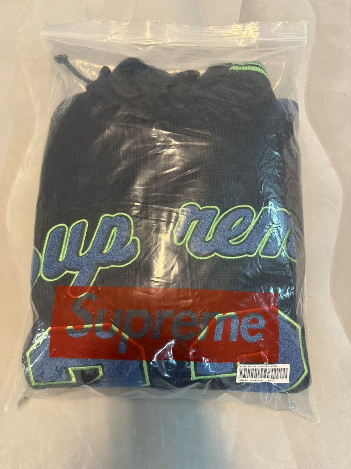 Supreme Supreme Varsity Chenille Hooded Sweatshirt - Script & '22 Size US L / EU 52-54 / 3 - 1 Thumbnail