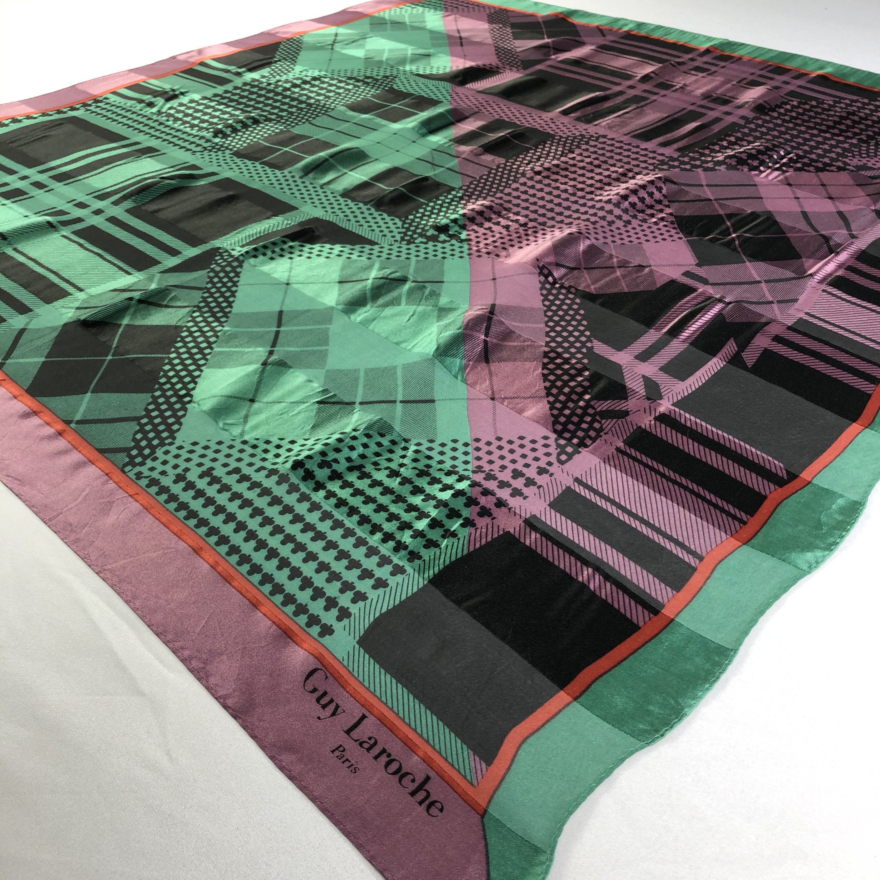 Guy Laroche × Vintage Vintage Guy Laroche Silk Scarf Size ONE SIZE - 3 Thumbnail