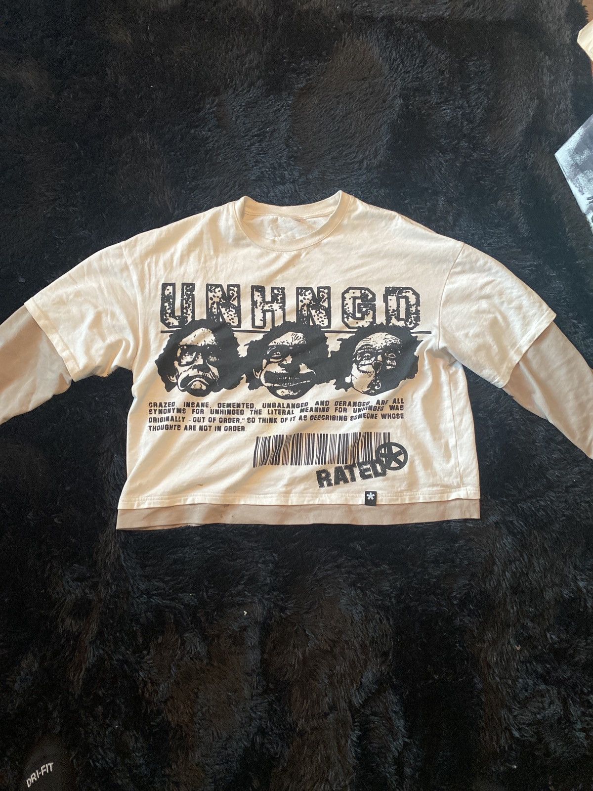 WHITE AND BLACK UNHNGD SHIRT