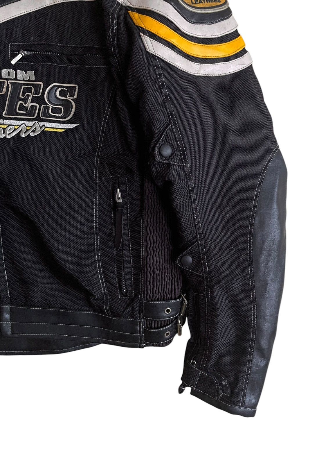 Vintage Vintage Brand Bates Motorcycle Leather Jacket 1990s Size US L / EU 52-54 / 3 - 5 Thumbnail
