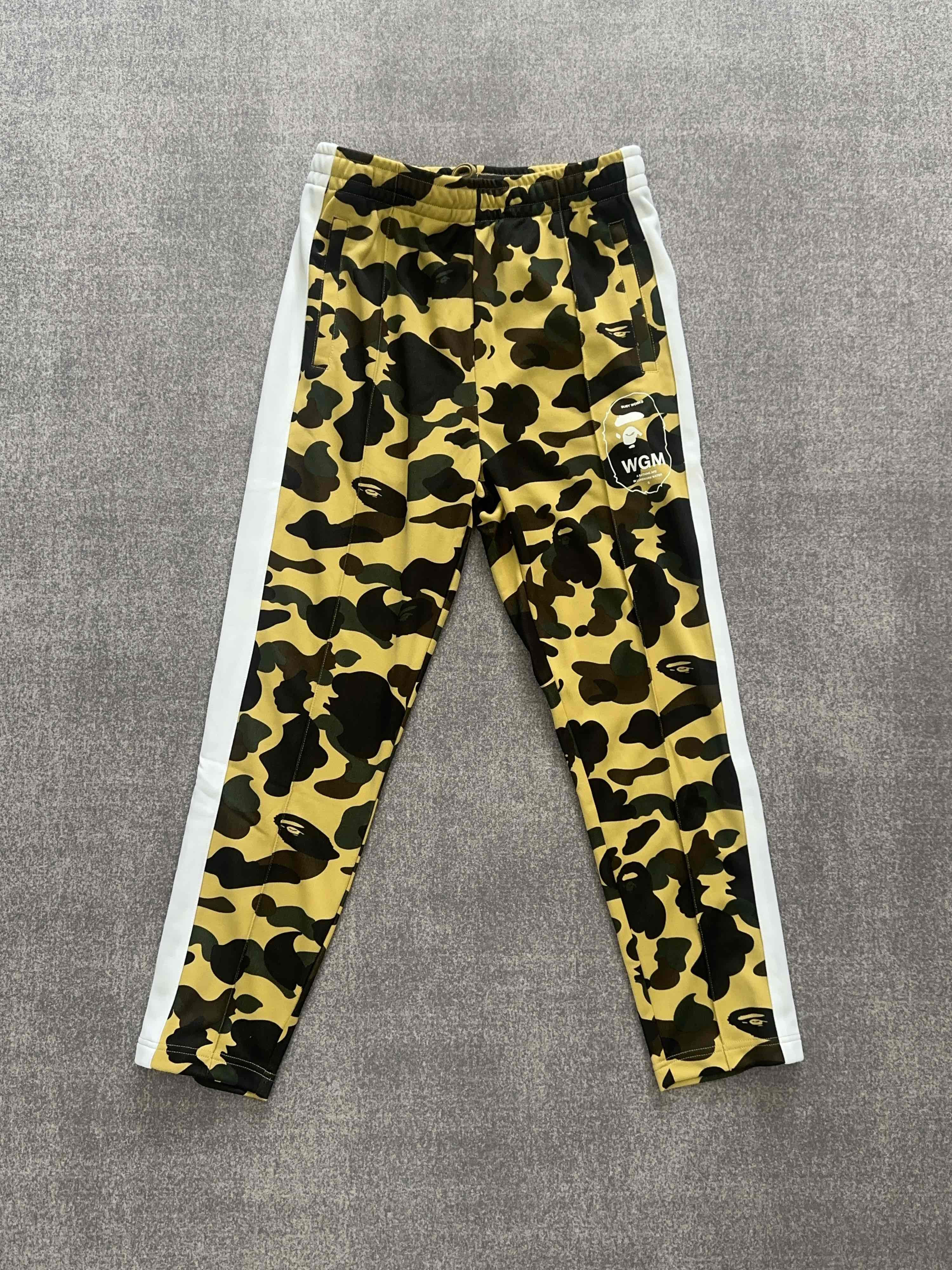 Bape A BATHING APE Camo Sweatpants Size S Size US 30 / EU 46 - 1 Thumbnail