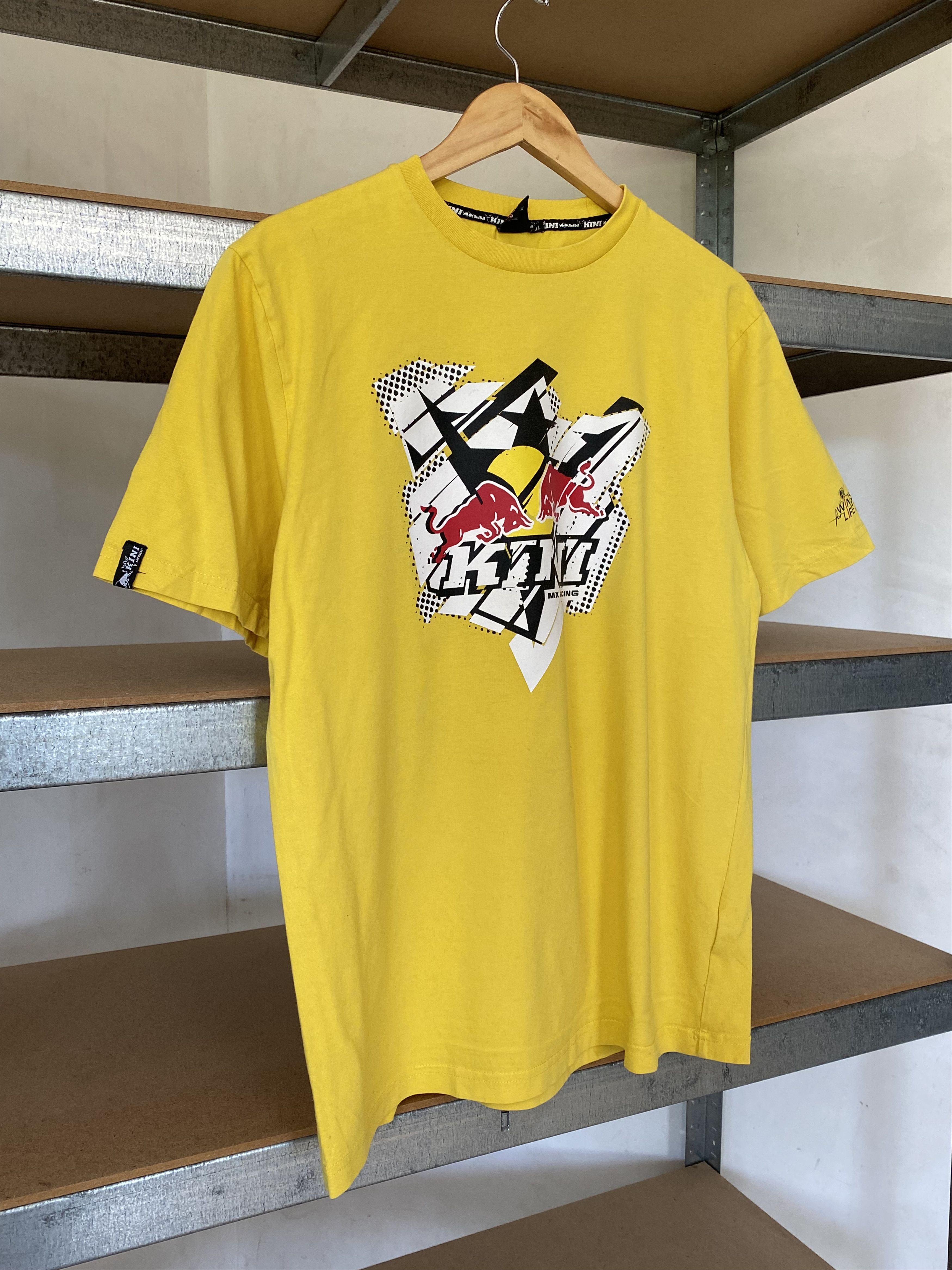 Red Bull Kini Red Bull Vintage 2000s Wing Life Racing Ezeb T-shirt Size US M / EU 48-50 / 2 - 4 Thumbnail
