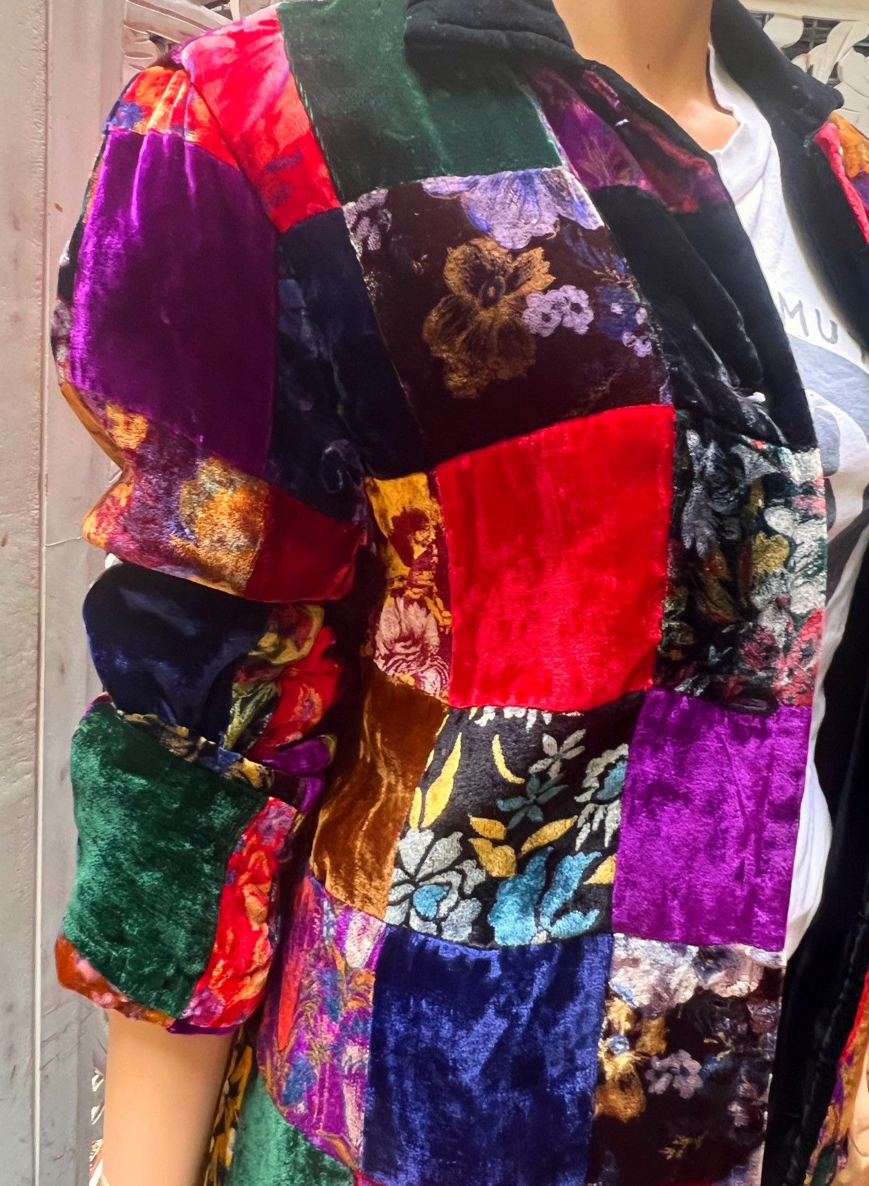 Vintage Vintage 90s quilted velvet patchwork jacket size M Size M / US 6-8 / IT 42-44 - 4 Thumbnail