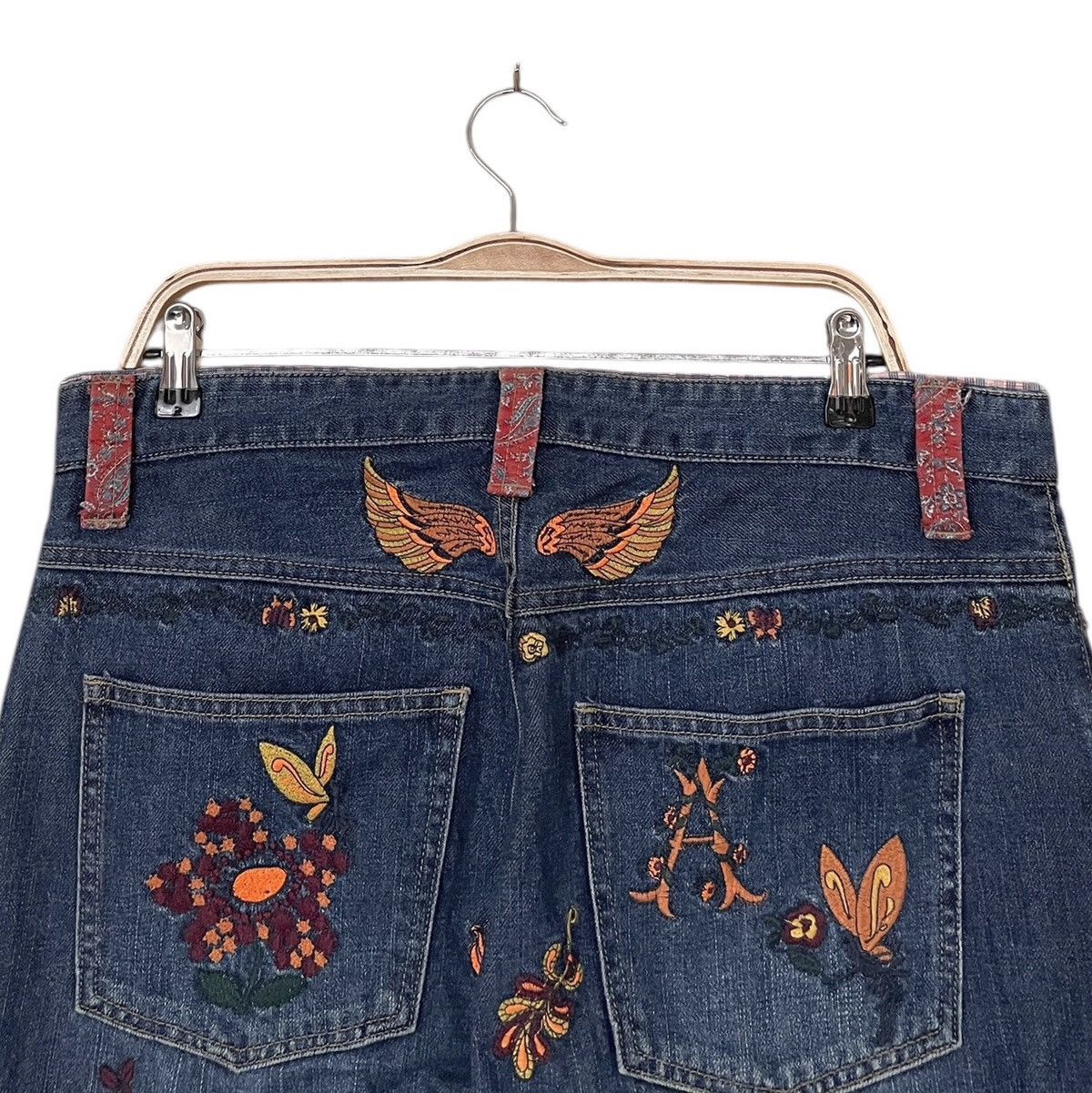 Japanese Brand × Vintage Vintage Japanese Brand Flower Patches Short Jeans 2000s Size US 26 / EU 42 - 4 Thumbnail