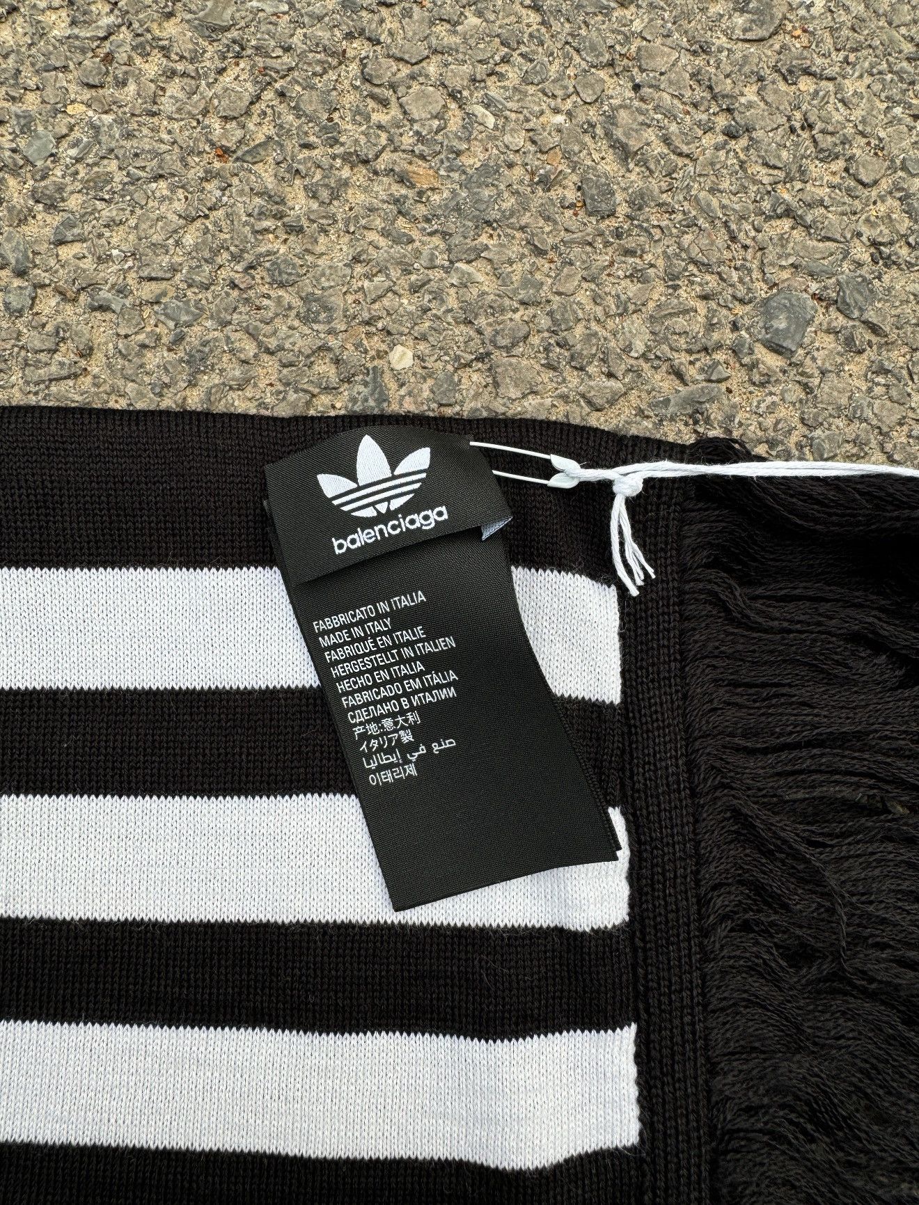 Balenciaga Balenciaga Adidas Soccer Logo Scarf Black Size ONE SIZE - 6 Thumbnail