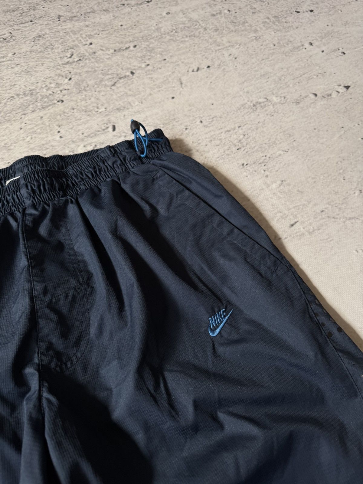 Nike × Vintage NIKE AIR MAX NYLON VINTAGE OVERSIZE BAGGY PANTS SWEATPANTS Size US 34 / EU 50 - 5 Thumbnail