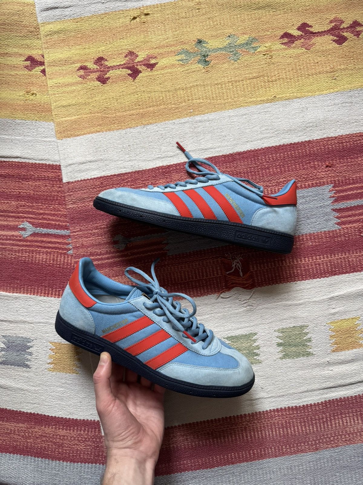 Adidas 2010❗️Adidas Manchester Limited Edition 1/500 Suede Sneakers Size US 9.5 / EU 42-43 - 1 Thumbnail