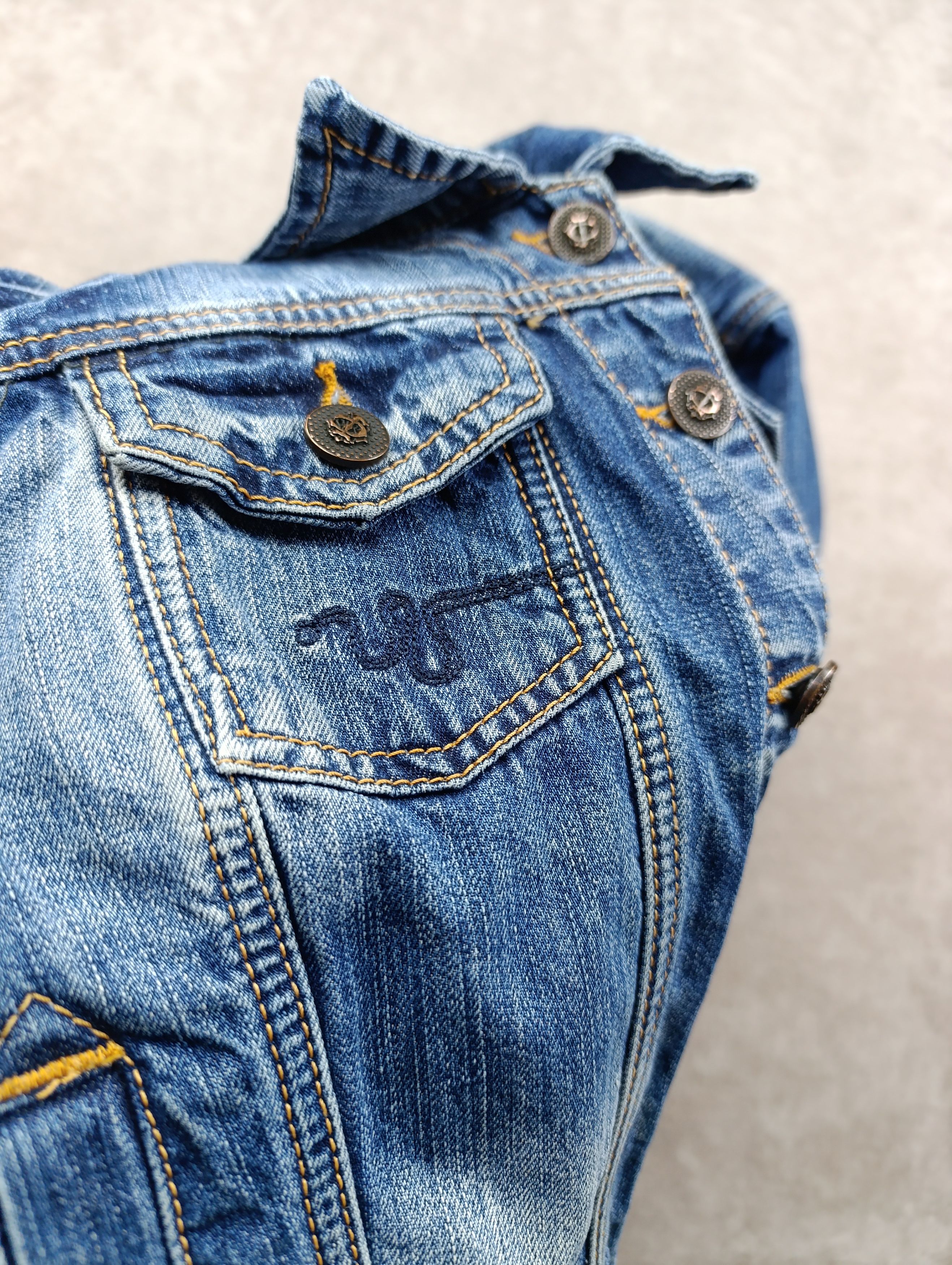Just Cavalli Just Roberto Cavalli Vintage Womens Cropped Denim Jacket Size L / US 10 / IT 46 - 7 Thumbnail