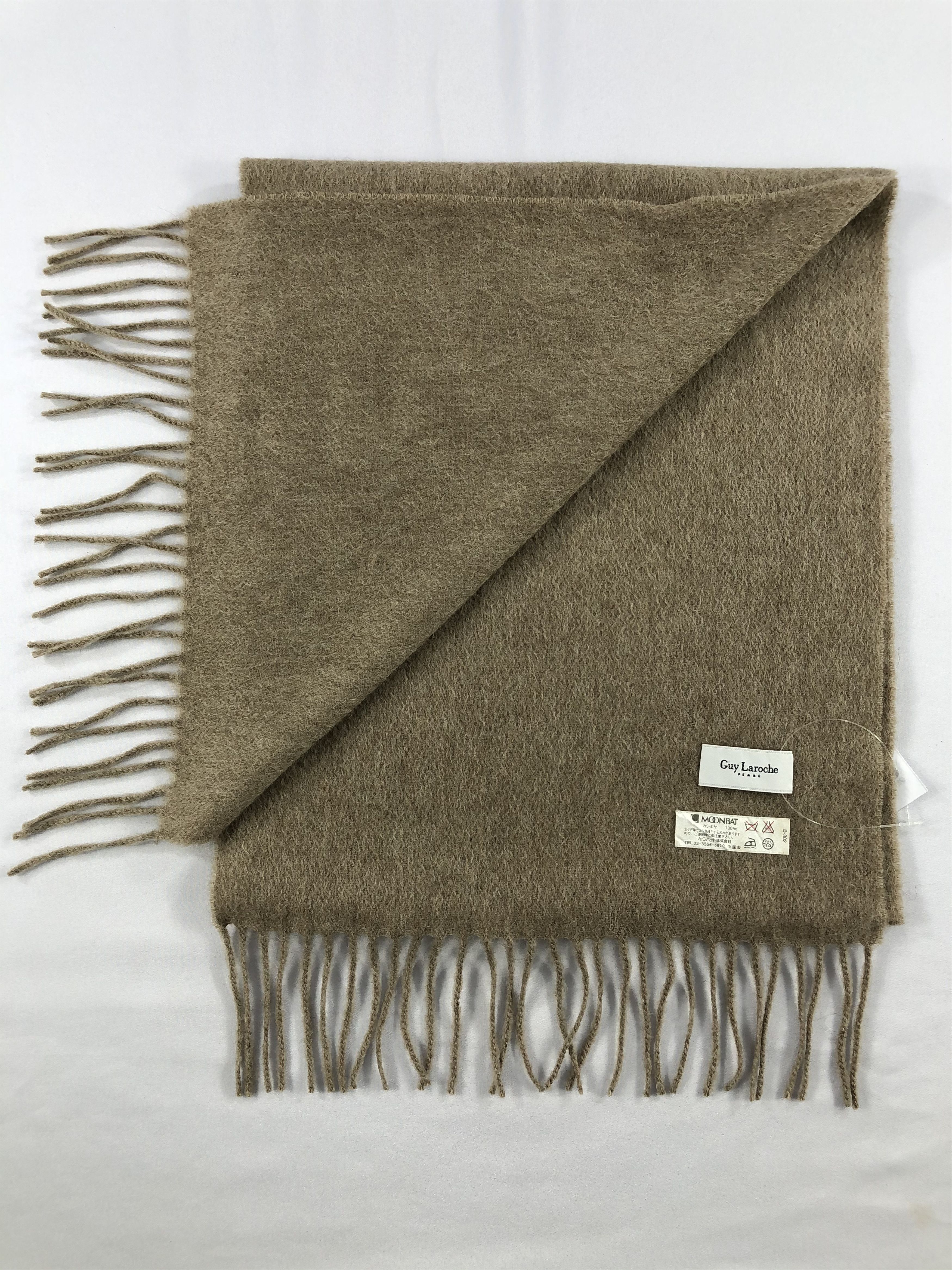 Guy Laroche Vintage Guy Laroche Scarf/Muffler/Neckwear MF1752 Size ONE SIZE - 4 Thumbnail