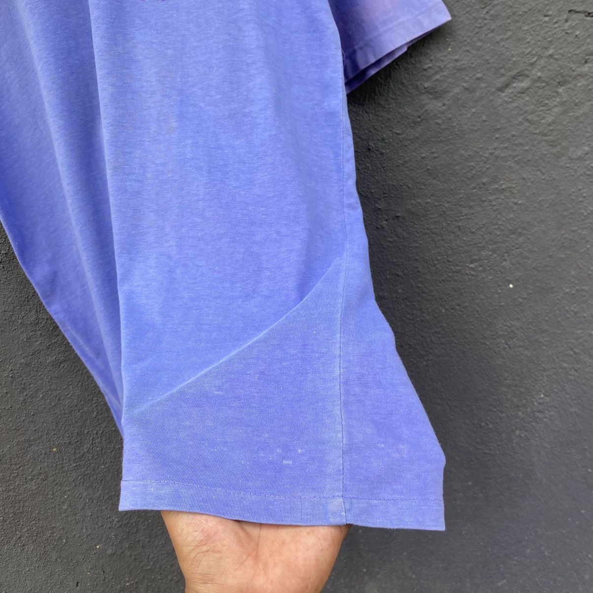 Vintage Thrashed Faded Vintage 80s Billabong Wetsuits ERD GRUNGE TEE Size US L / EU 52-54 / 3 - 6 Thumbnail