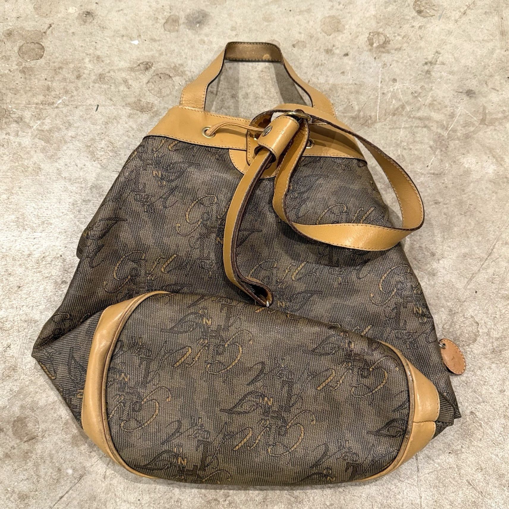Vintage VINTAGE GIANFRANCO LOTTI Monogram Leather Shoulder Bag Backpack Women Beige Exterior Leather Monogram Vintage Shoulder Bag Womens Size ONE SIZE - 2 Thumbnail