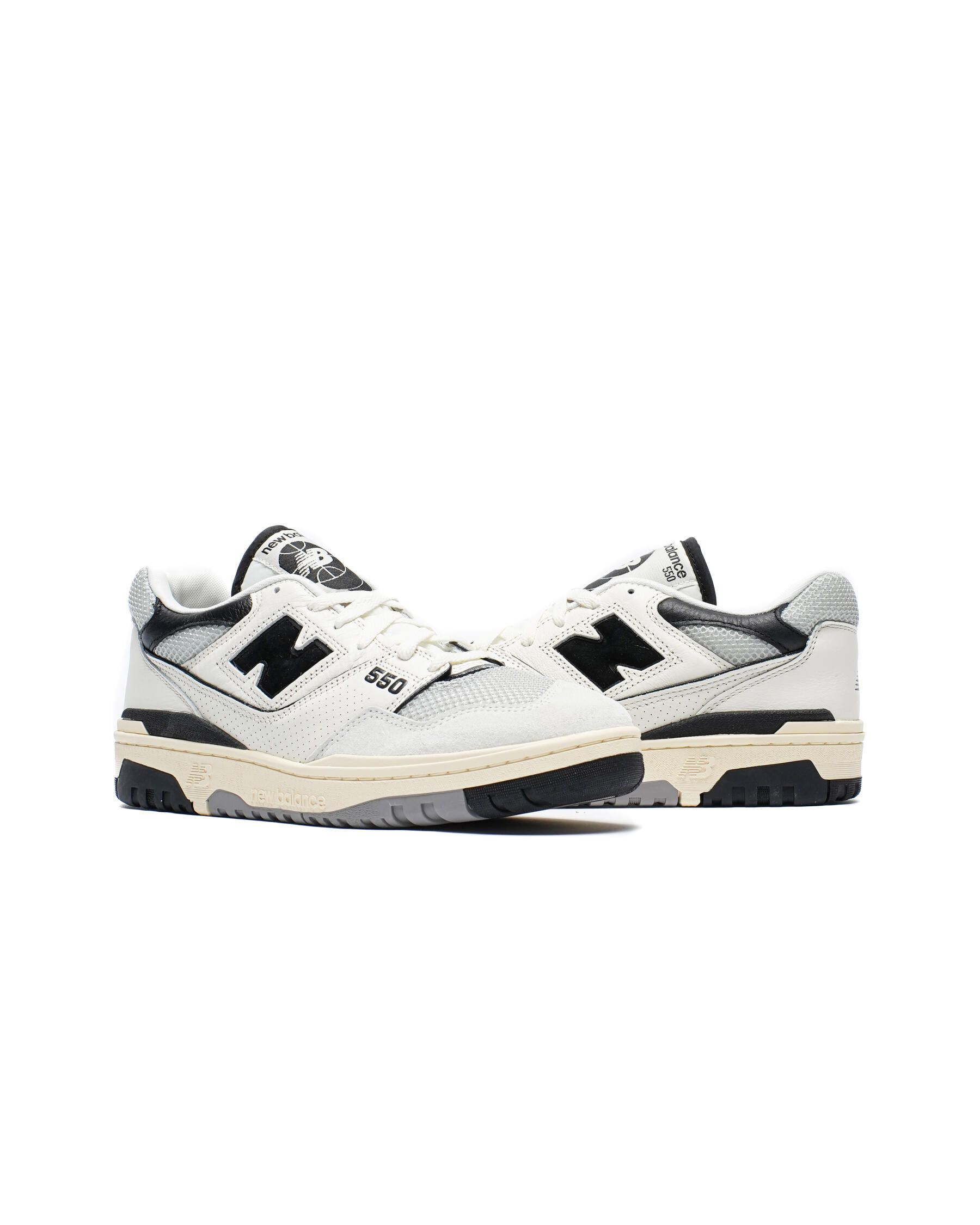 New Balance o1s22i1n1124 550 Unisex Sneakers in White Black Size US 10.5 / EU 43-44 - 4 Thumbnail