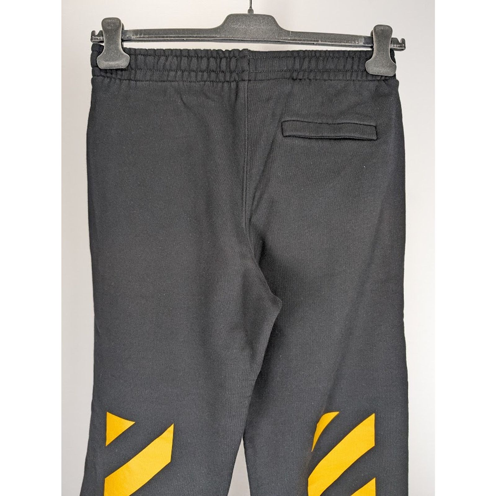 Off-White o1rshd1 Q:2 / Carav Painting Shorten Sweatpant & Jogger Size US 36 / EU 52 - 12 Thumbnail