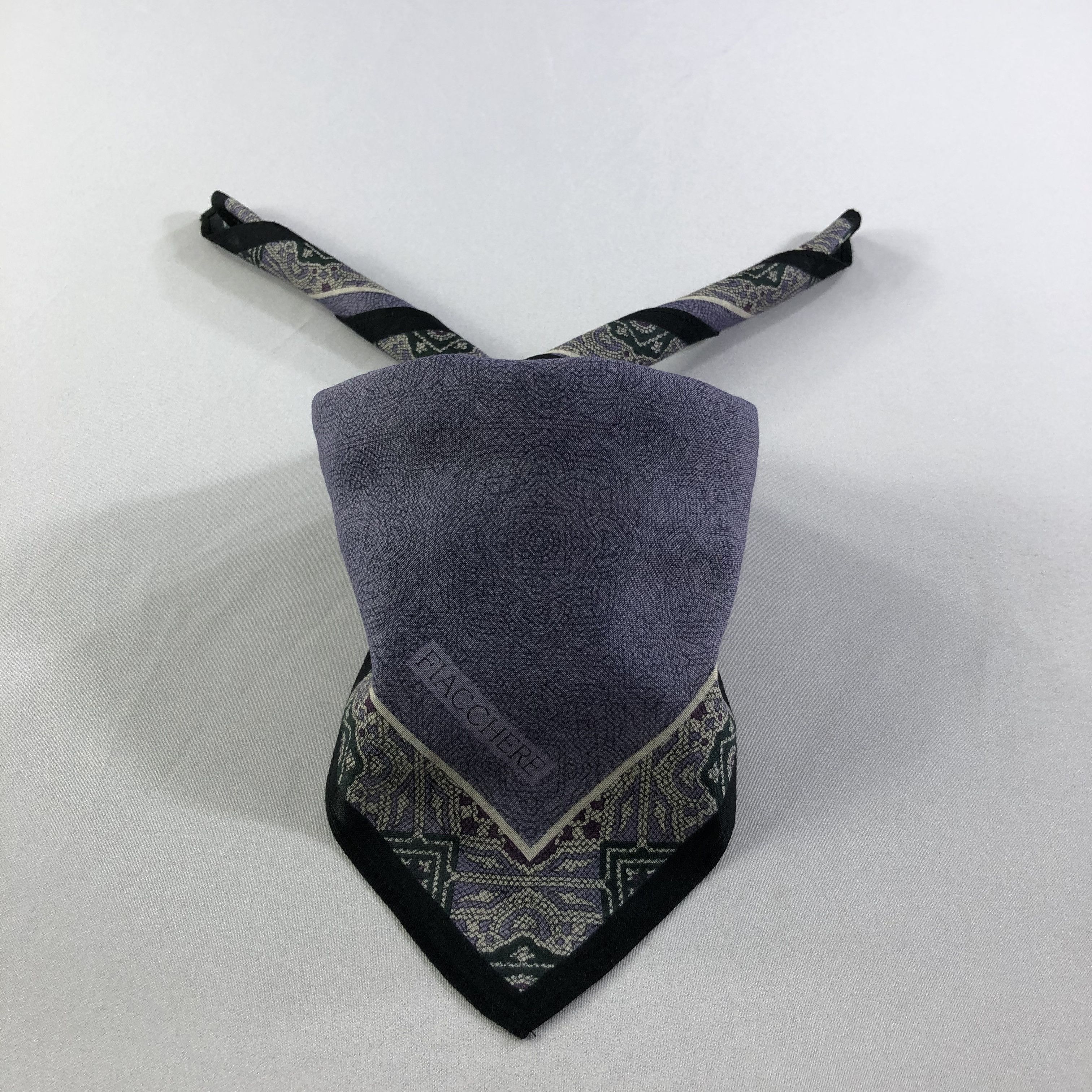 Vintage Fiacchere Handkerchief Neckerchief Bandana H2122 Size ONE SIZE - 1 Thumbnail