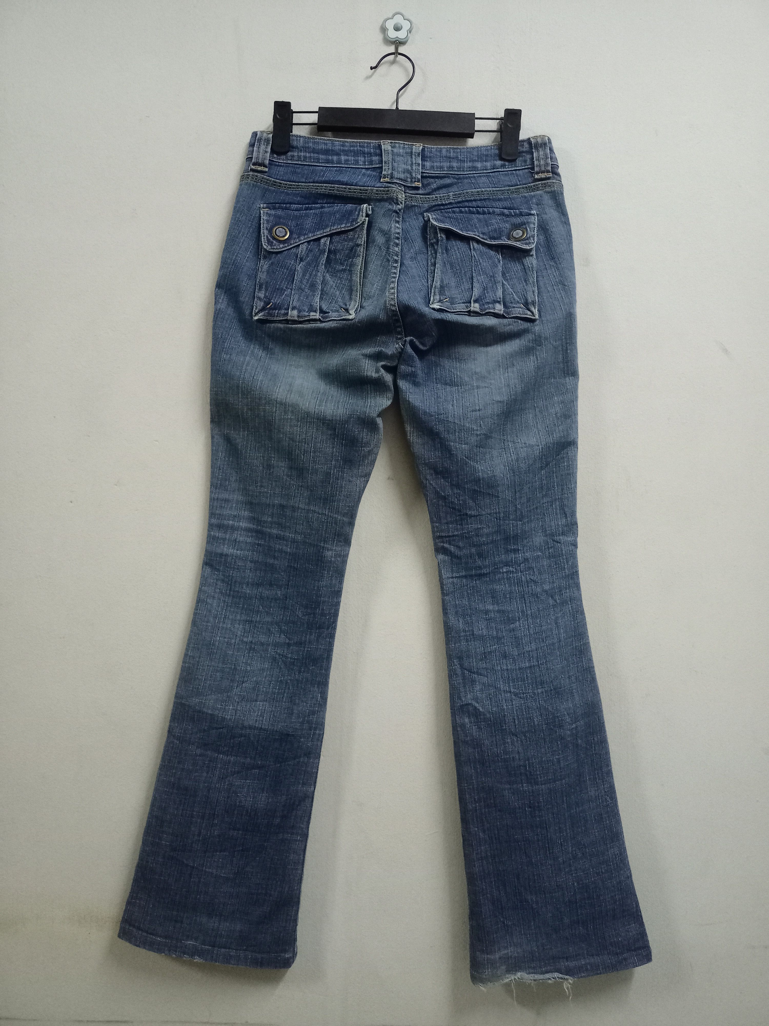 Japanese Brand Vintage Japanese Blue Way Blue Wash Flare Jeans Size 28" / US 6 / IT 42 - 2 Thumbnail
