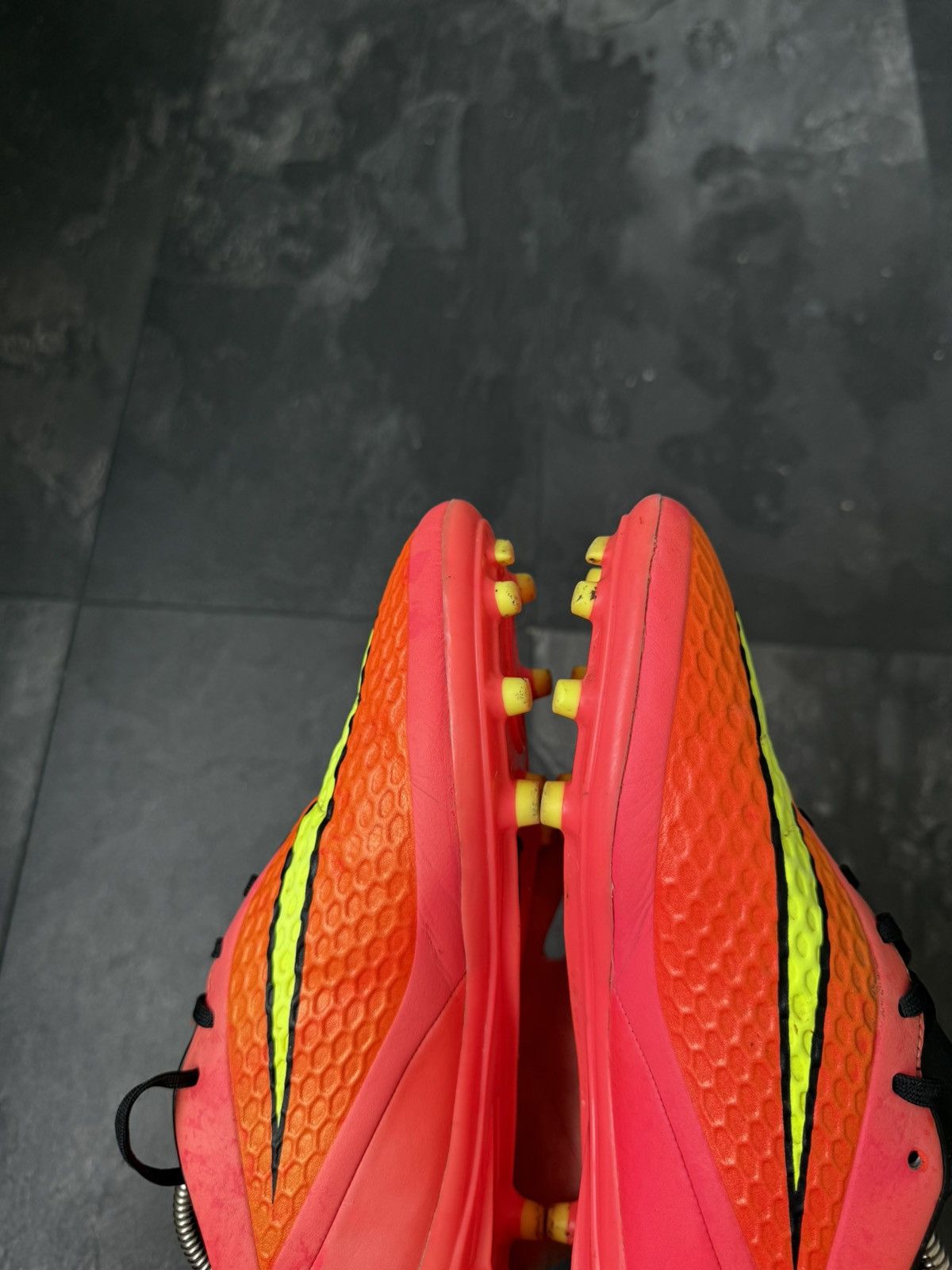 Vintage Nike vintage soccer football boots hypervenom phelon FG Size US 7 / EU 40 - 12 Thumbnail