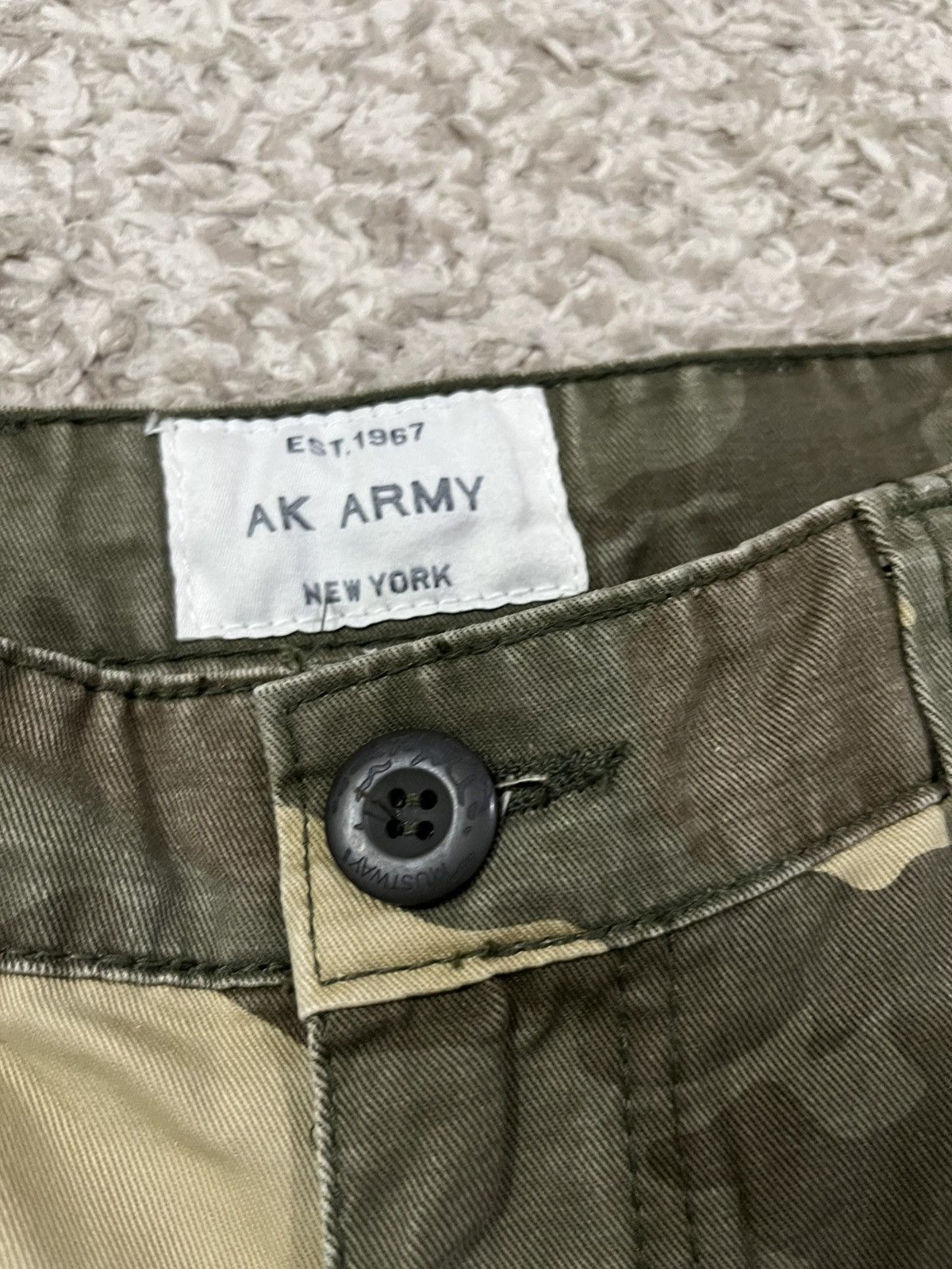 If Six Was Nine AK Army Camo Cargo Pants – 6 Pocket Military Style – Size 33 Size US 33 - 5 Thumbnail