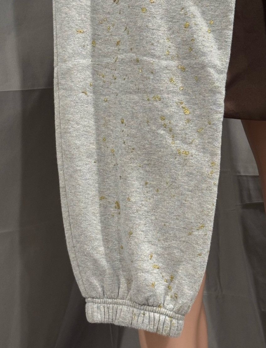 Palm Angels PALM ANGELS PXP Painted Classic Sweatpants MELANGE GREY Sz M Size US 32 / EU 48 - 2 Thumbnail