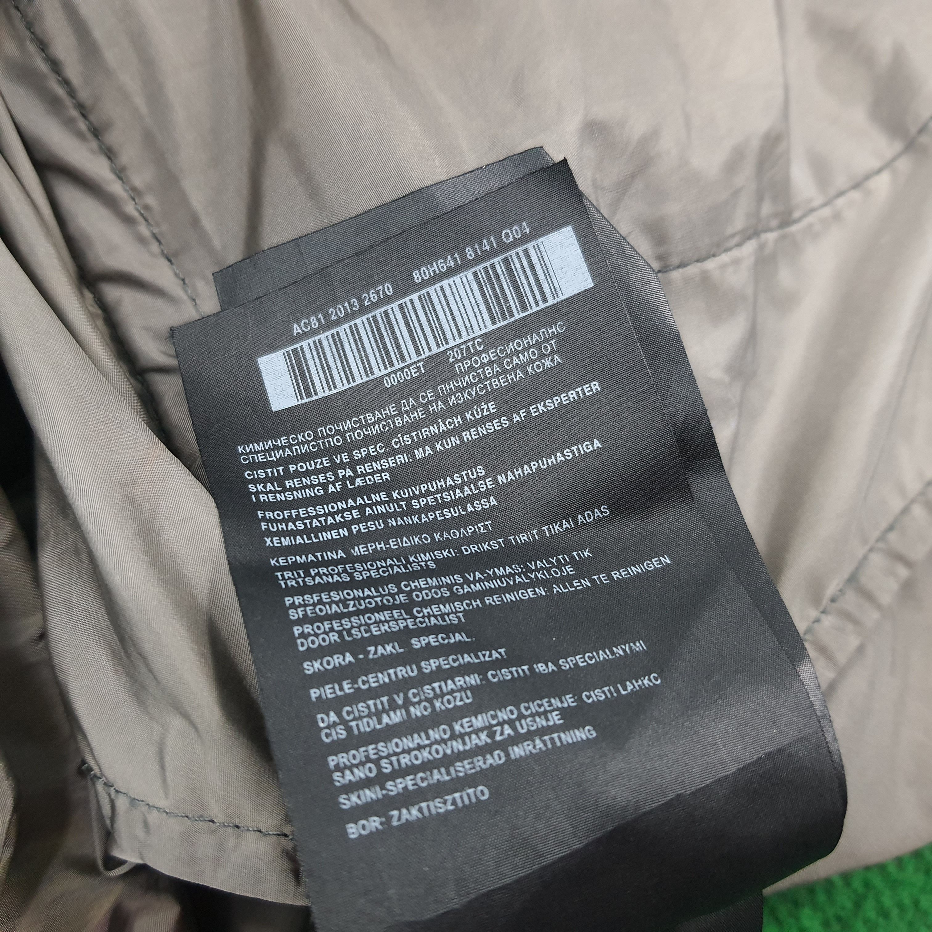 Vintage Vintage Prada Milano Windbraker Jacket Size US L / EU 52-54 / 3 - 11 Thumbnail